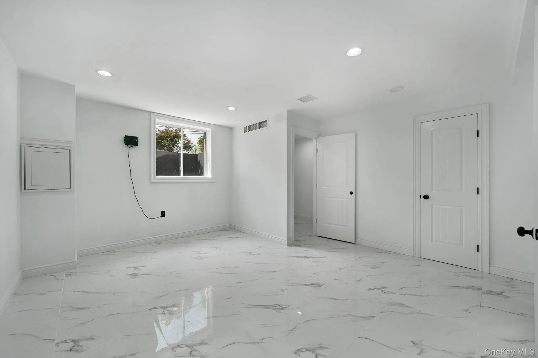 15 1st Street, Hempstead, NY, 5 Bedrooms Bedrooms, 10 Rooms Rooms,4 BathroomsBathrooms,Residential,For Rent,1st,0,1010434 15 1st Street, Hempstead, NY, 5 Bedrooms Bedrooms, 10 Rooms Rooms,4 BathroomsBathrooms,Residential,For Rent,1st,0,1010434