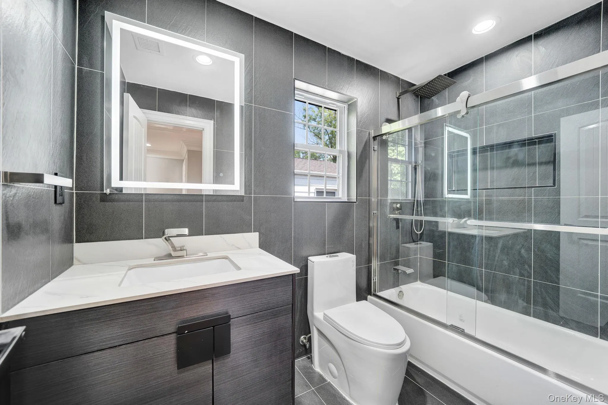 15 1st Street, Hempstead, NY, 5 Bedrooms Bedrooms, 10 Rooms Rooms,4 BathroomsBathrooms,Residential,For Rent,1st,0,1010434 15 1st Street, Hempstead, NY, 5 Bedrooms Bedrooms, 10 Rooms Rooms,4 BathroomsBathrooms,Residential,For Rent,1st,0,1010434