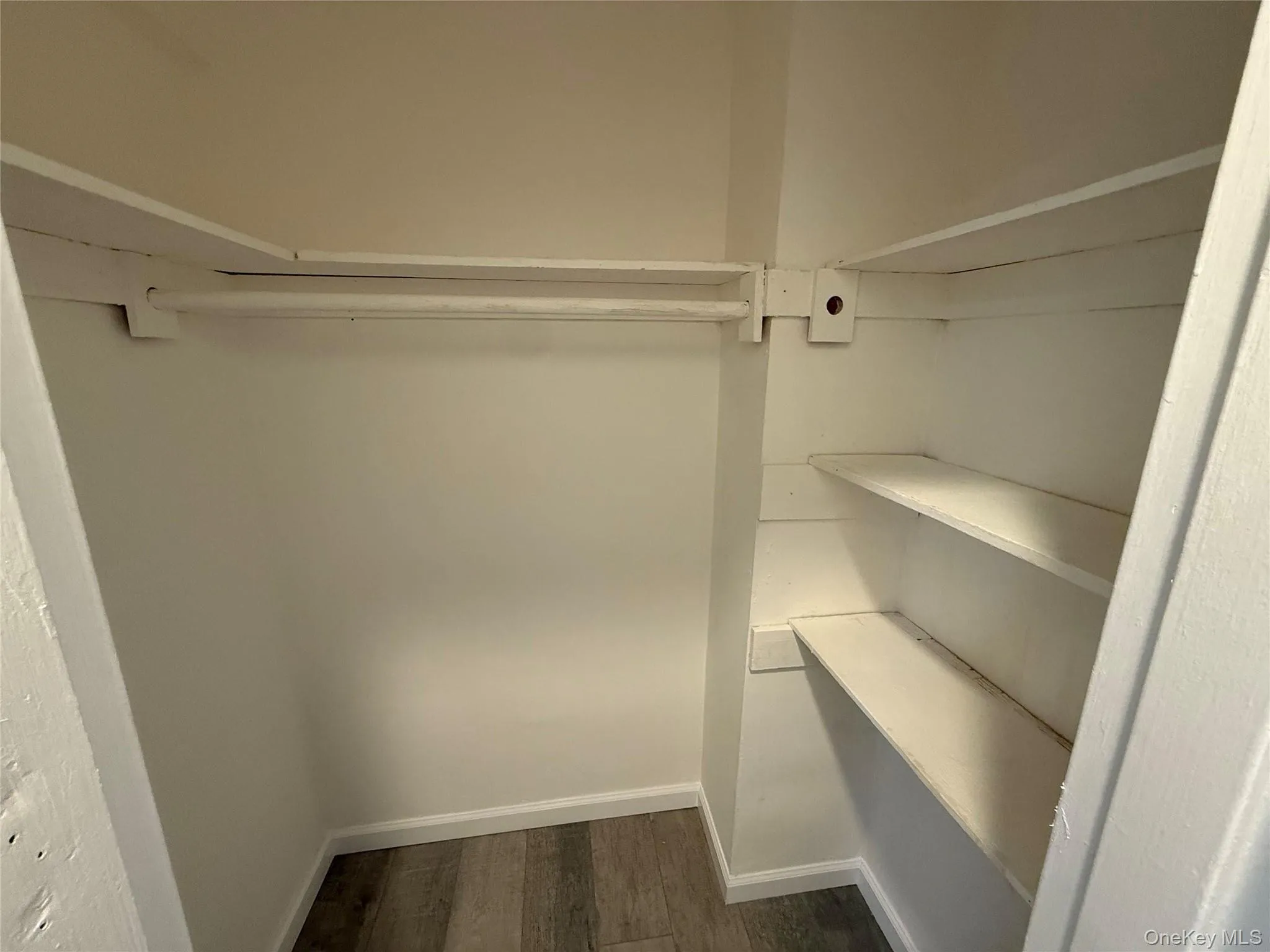 42-26 81st Street, New York, NY, 2 Bedrooms Bedrooms, 3 Rooms Rooms,1 BathroomBathrooms,Residential,For Rent,81st,0,1010439 42-26 81st Street, New York, NY, 2 Bedrooms Bedrooms, 3 Rooms Rooms,1 BathroomBathrooms,Residential,For Rent,81st,0,1010439