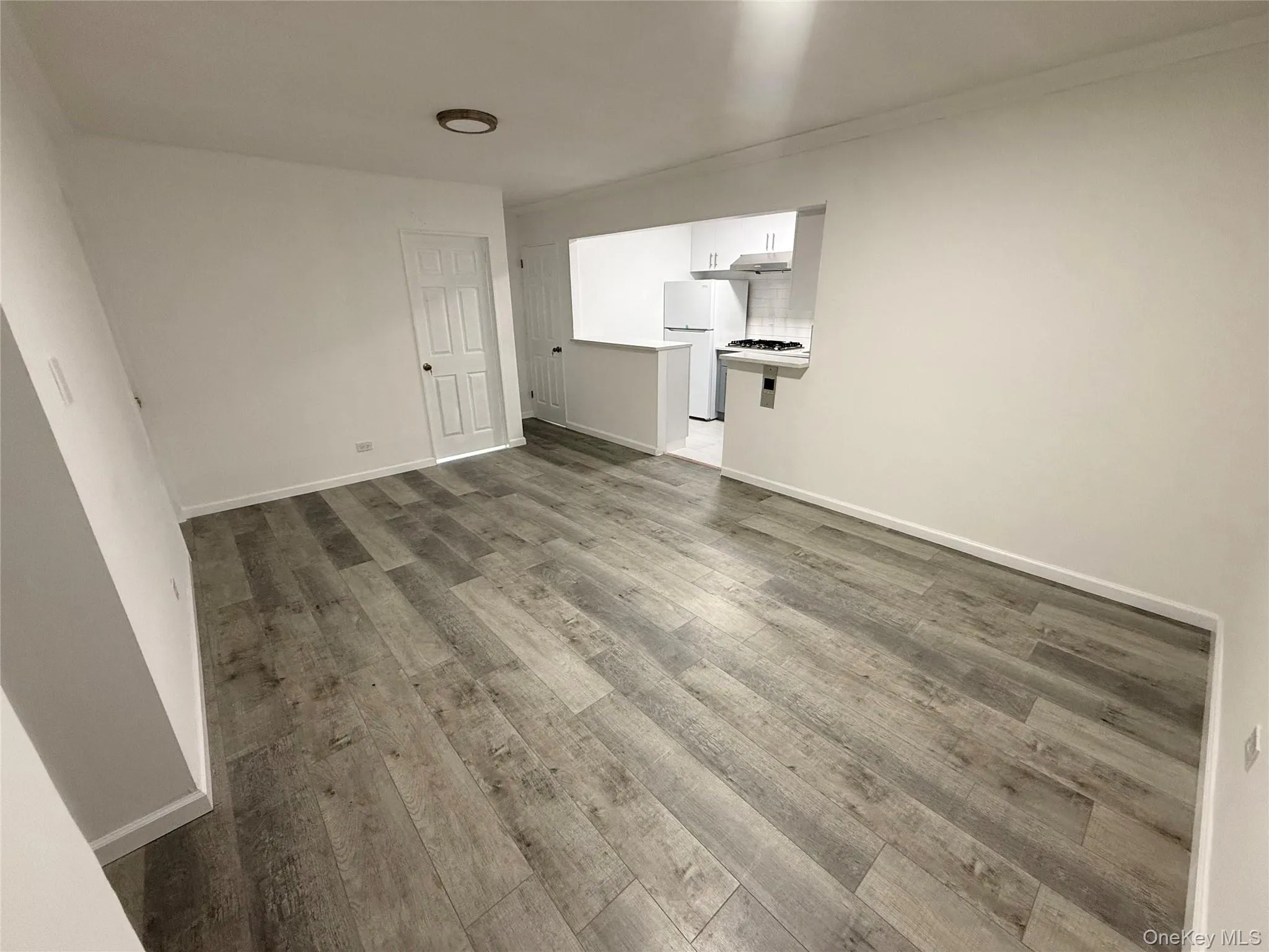 42-26 81st Street, New York, NY, 2 Bedrooms Bedrooms, 3 Rooms Rooms,1 BathroomBathrooms,Residential,For Rent,81st,0,1010439 42-26 81st Street, New York, NY, 2 Bedrooms Bedrooms, 3 Rooms Rooms,1 BathroomBathrooms,Residential,For Rent,81st,0,1010439