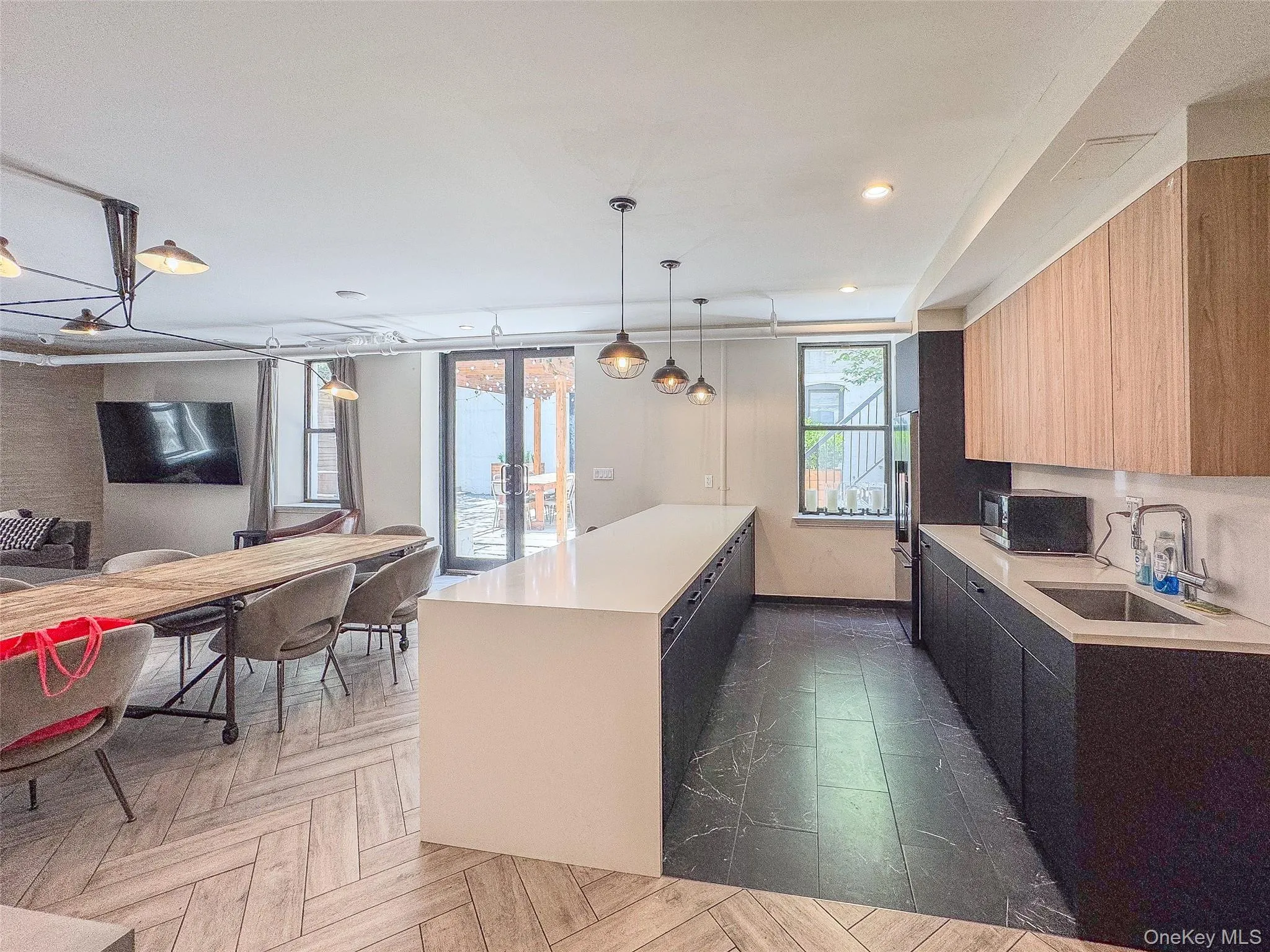 2439 38th Street, New York, NY, 2 Bedrooms Bedrooms, 4 Rooms Rooms,1 BathroomBathrooms,Residential,For Rent,38th,0,1010440 2439 38th Street, New York, NY, 2 Bedrooms Bedrooms, 4 Rooms Rooms,1 BathroomBathrooms,Residential,For Rent,38th,0,1010440