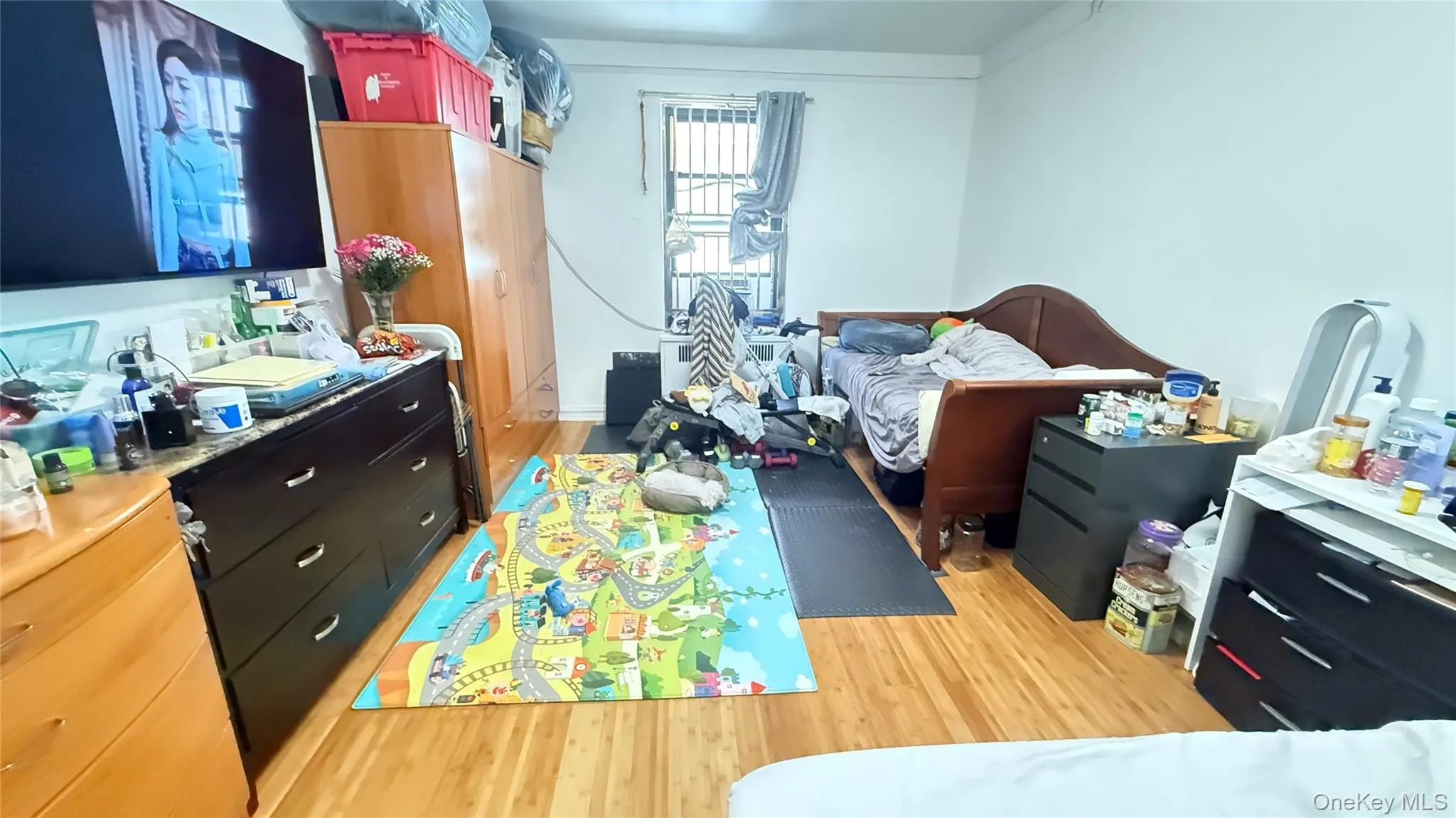 8306 VIETOR AVE, New York, NY, 1 Bedroom Bedrooms, 4 Rooms Rooms,1 BathroomBathrooms,Residential,For Rent,VIETOR AVE,0,1010441 8306 VIETOR AVE, New York, NY, 1 Bedroom Bedrooms, 4 Rooms Rooms,1 BathroomBathrooms,Residential,For Rent,VIETOR AVE,0,1010441