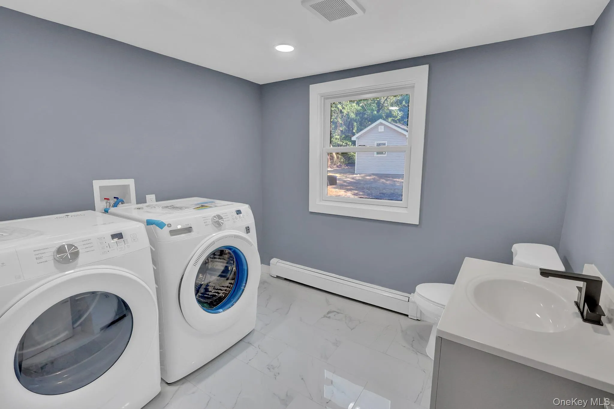 85 Hawthorne Street, Brookhaven, NY, 4 Bedrooms Bedrooms, 10 Rooms Rooms,2 BathroomsBathrooms,Residential,For Rent,Hawthorne,0,1010442 85 Hawthorne Street, Brookhaven, NY, 4 Bedrooms Bedrooms, 10 Rooms Rooms,2 BathroomsBathrooms,Residential,For Rent,Hawthorne,0,1010442