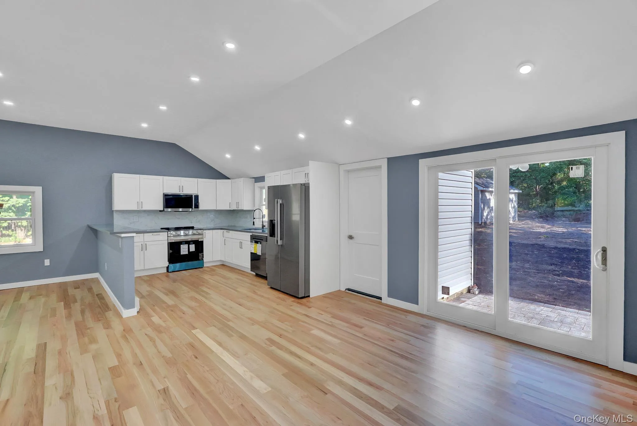 85 Hawthorne Street, Brookhaven, NY, 4 Bedrooms Bedrooms, 10 Rooms Rooms,2 BathroomsBathrooms,Residential,For Rent,Hawthorne,0,1010442 85 Hawthorne Street, Brookhaven, NY, 4 Bedrooms Bedrooms, 10 Rooms Rooms,2 BathroomsBathrooms,Residential,For Rent,Hawthorne,0,1010442
