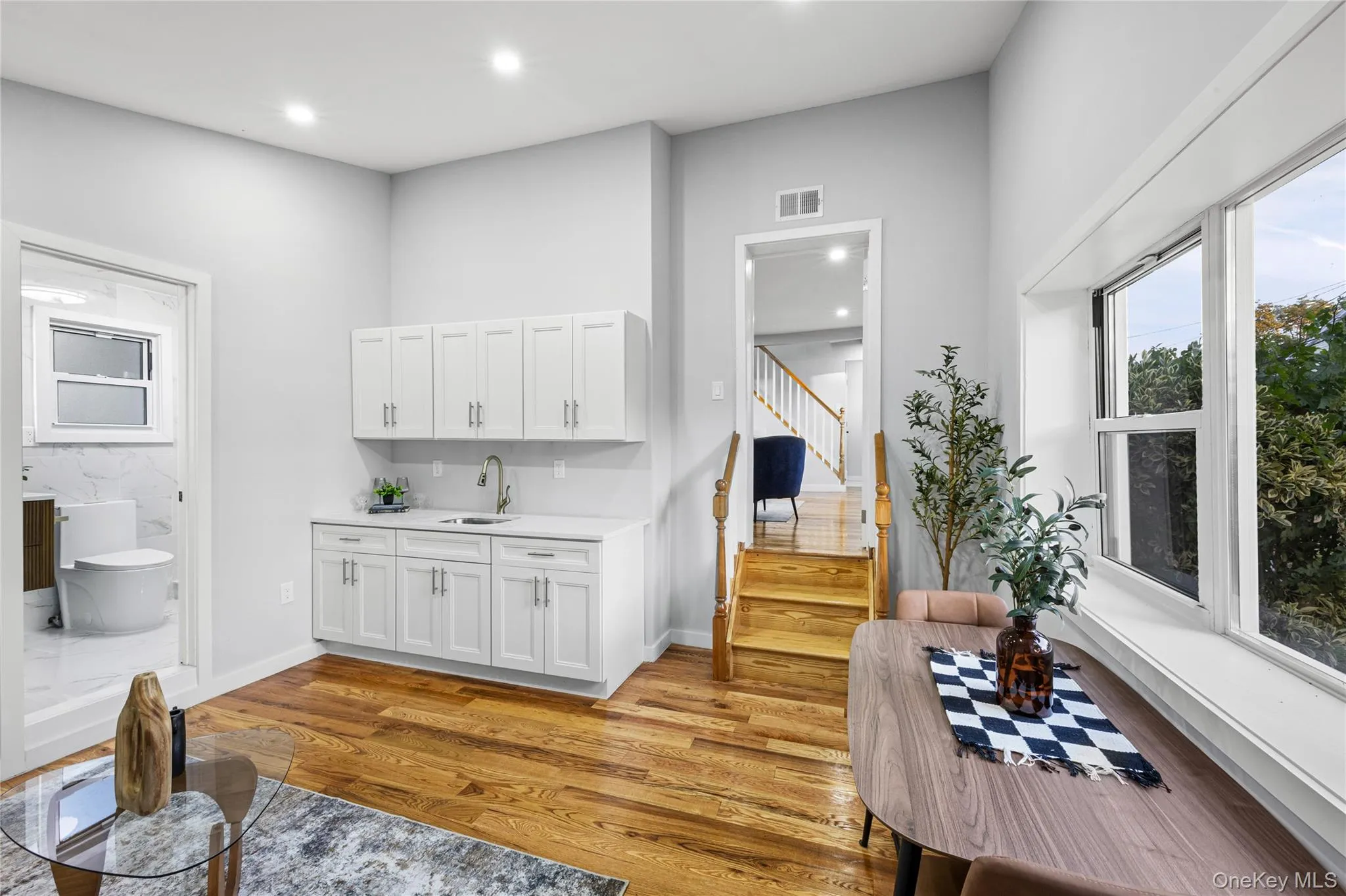 19 Westside Avenue, Islip, NY, 4 Bedrooms Bedrooms, 8 Rooms Rooms,2 BathroomsBathrooms,Residential,For Rent,Westside,0,1010444 19 Westside Avenue, Islip, NY, 4 Bedrooms Bedrooms, 8 Rooms Rooms,2 BathroomsBathrooms,Residential,For Rent,Westside,0,1010444