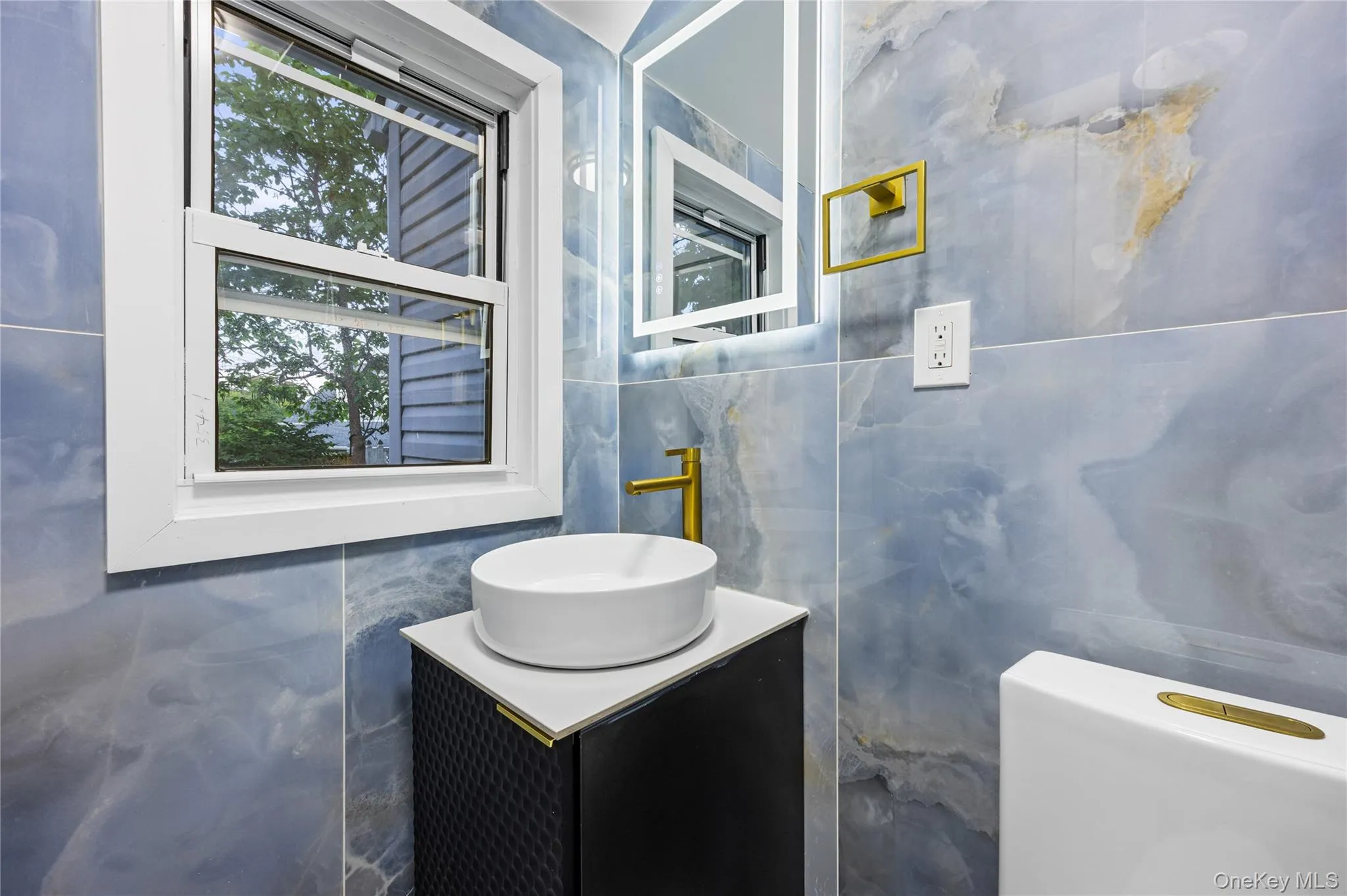 19 Westside Avenue, Islip, NY, 4 Bedrooms Bedrooms, 8 Rooms Rooms,2 BathroomsBathrooms,Residential,For Rent,Westside,0,1010444 19 Westside Avenue, Islip, NY, 4 Bedrooms Bedrooms, 8 Rooms Rooms,2 BathroomsBathrooms,Residential,For Rent,Westside,0,1010444