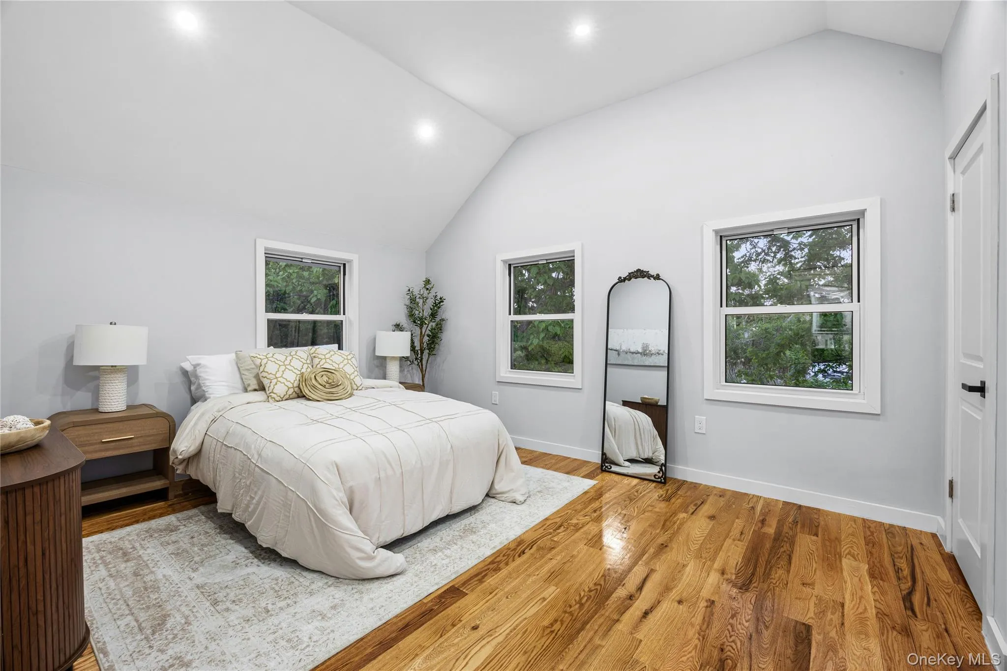 19 Westside Avenue, Islip, NY, 4 Bedrooms Bedrooms, 8 Rooms Rooms,2 BathroomsBathrooms,Residential,For Rent,Westside,0,1010444 19 Westside Avenue, Islip, NY, 4 Bedrooms Bedrooms, 8 Rooms Rooms,2 BathroomsBathrooms,Residential,For Rent,Westside,0,1010444