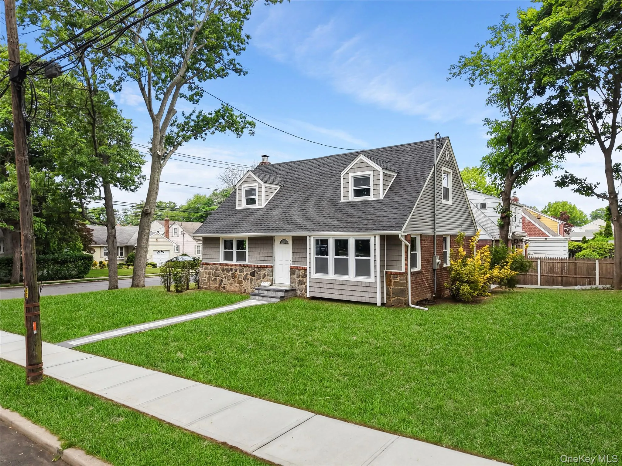 474 Roy Street, Hempstead, NY, 4 Bedrooms Bedrooms, 8 Rooms Rooms,2 BathroomsBathrooms,Residential,For Rent,Roy,0,1010450 474 Roy Street, Hempstead, NY, 4 Bedrooms Bedrooms, 8 Rooms Rooms,2 BathroomsBathrooms,Residential,For Rent,Roy,0,1010450