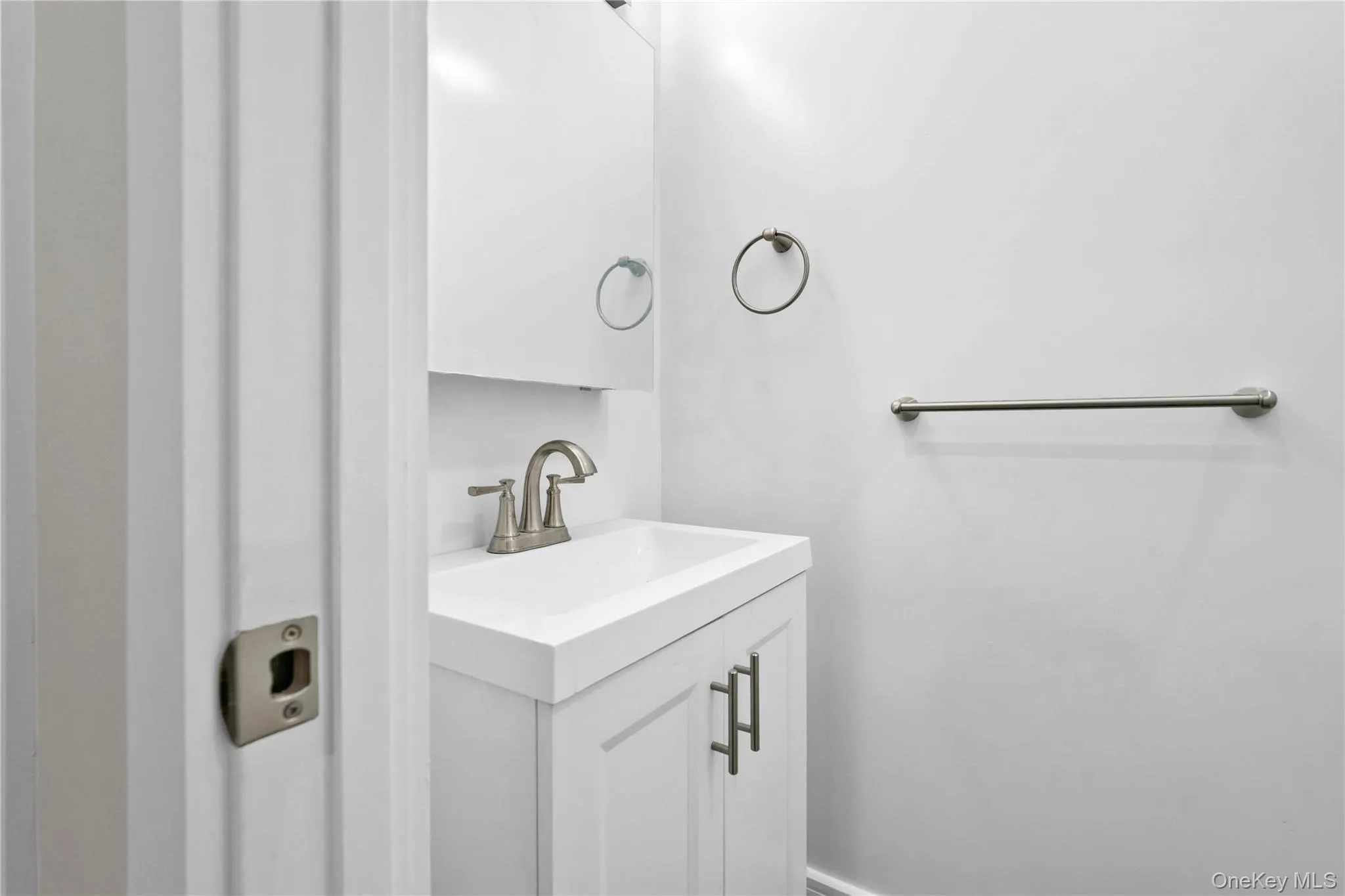 936 Union Avenue, New York, NY, 2 Bedrooms Bedrooms, 6 Rooms Rooms,1 BathroomBathrooms,Residential,For Rent,Union,0,1010455 936 Union Avenue, New York, NY, 2 Bedrooms Bedrooms, 6 Rooms Rooms,1 BathroomBathrooms,Residential,For Rent,Union,0,1010455