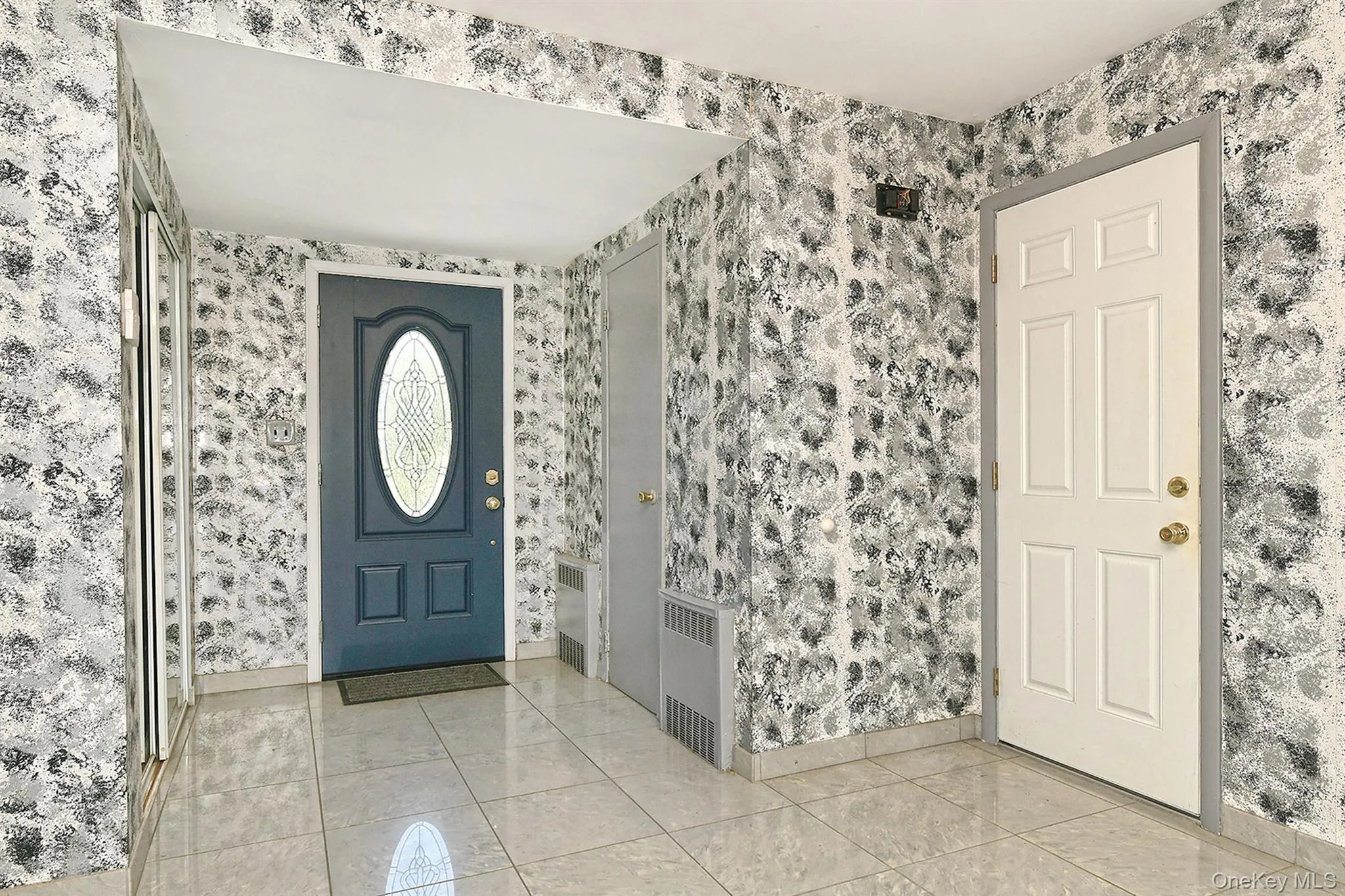 8 Foothill Lane, Huntington, NY, 4 Bedrooms Bedrooms, 8 Rooms Rooms,2 BathroomsBathrooms,Residential,For Rent,Foothill,0,1010456 8 Foothill Lane, Huntington, NY, 4 Bedrooms Bedrooms, 8 Rooms Rooms,2 BathroomsBathrooms,Residential,For Rent,Foothill,0,1010456