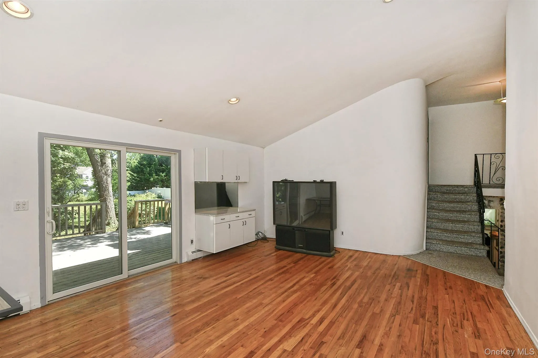 8 Foothill Lane, Huntington, NY, 4 Bedrooms Bedrooms, 8 Rooms Rooms,2 BathroomsBathrooms,Residential,For Rent,Foothill,0,1010456 8 Foothill Lane, Huntington, NY, 4 Bedrooms Bedrooms, 8 Rooms Rooms,2 BathroomsBathrooms,Residential,For Rent,Foothill,0,1010456