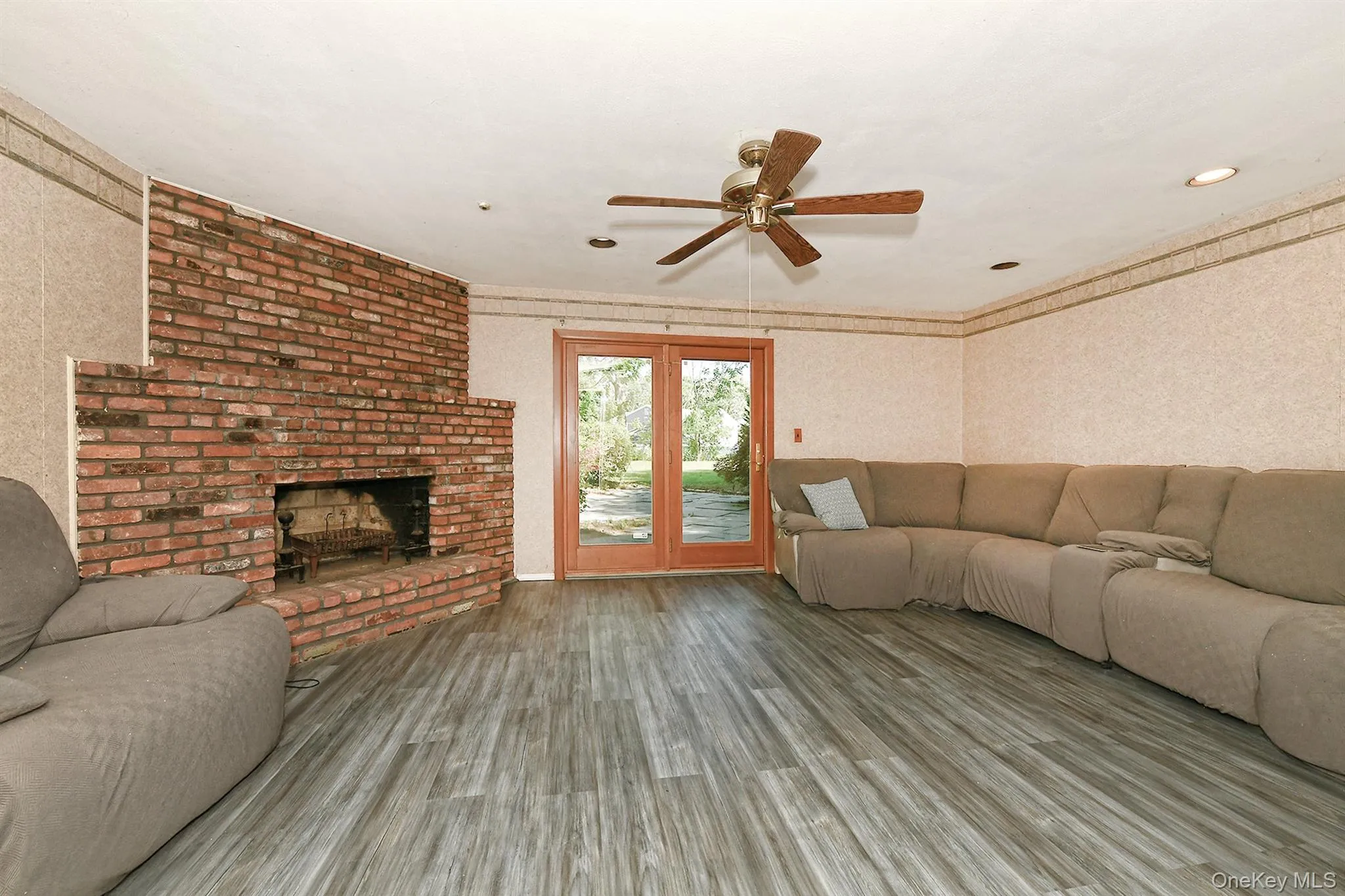 8 Foothill Lane, Huntington, NY, 4 Bedrooms Bedrooms, 8 Rooms Rooms,2 BathroomsBathrooms,Residential,For Rent,Foothill,0,1010456 8 Foothill Lane, Huntington, NY, 4 Bedrooms Bedrooms, 8 Rooms Rooms,2 BathroomsBathrooms,Residential,For Rent,Foothill,0,1010456