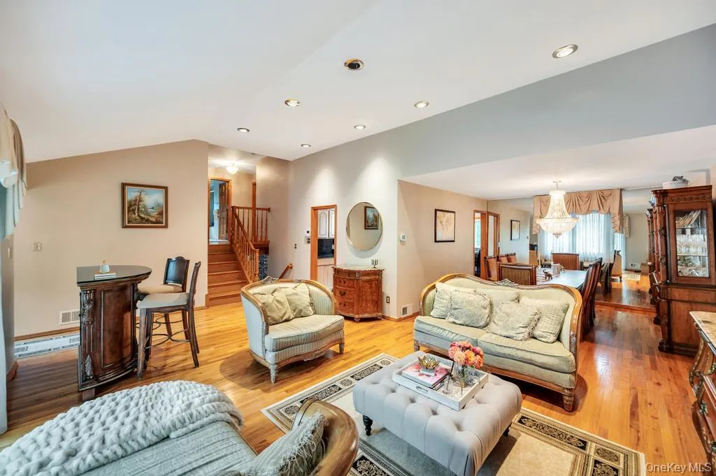 372 Hungry Harbor Road, Hempstead, NY, 4 Bedrooms Bedrooms, 8 Rooms Rooms,2 BathroomsBathrooms,Residential,For Rent,Hungry Harbor,0,1010459 372 Hungry Harbor Road, Hempstead, NY, 4 Bedrooms Bedrooms, 8 Rooms Rooms,2 BathroomsBathrooms,Residential,For Rent,Hungry Harbor,0,1010459