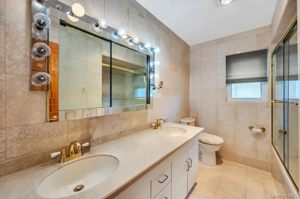 372 Hungry Harbor Road, Hempstead, NY, 4 Bedrooms Bedrooms, 8 Rooms Rooms,2 BathroomsBathrooms,Residential,For Rent,Hungry Harbor,0,1010459 372 Hungry Harbor Road, Hempstead, NY, 4 Bedrooms Bedrooms, 8 Rooms Rooms,2 BathroomsBathrooms,Residential,For Rent,Hungry Harbor,0,1010459