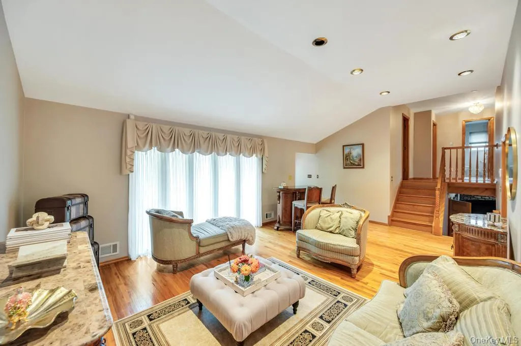 372 Hungry Harbor Road, Hempstead, NY, 4 Bedrooms Bedrooms, 8 Rooms Rooms,2 BathroomsBathrooms,Residential,For Rent,Hungry Harbor,0,1010459 372 Hungry Harbor Road, Hempstead, NY, 4 Bedrooms Bedrooms, 8 Rooms Rooms,2 BathroomsBathrooms,Residential,For Rent,Hungry Harbor,0,1010459