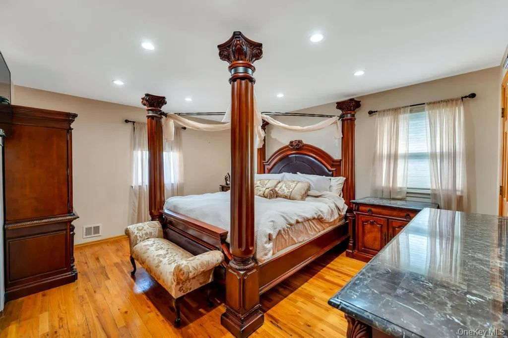 372 Hungry Harbor Road, Hempstead, NY, 4 Bedrooms Bedrooms, 8 Rooms Rooms,2 BathroomsBathrooms,Residential,For Rent,Hungry Harbor,0,1010459 372 Hungry Harbor Road, Hempstead, NY, 4 Bedrooms Bedrooms, 8 Rooms Rooms,2 BathroomsBathrooms,Residential,For Rent,Hungry Harbor,0,1010459