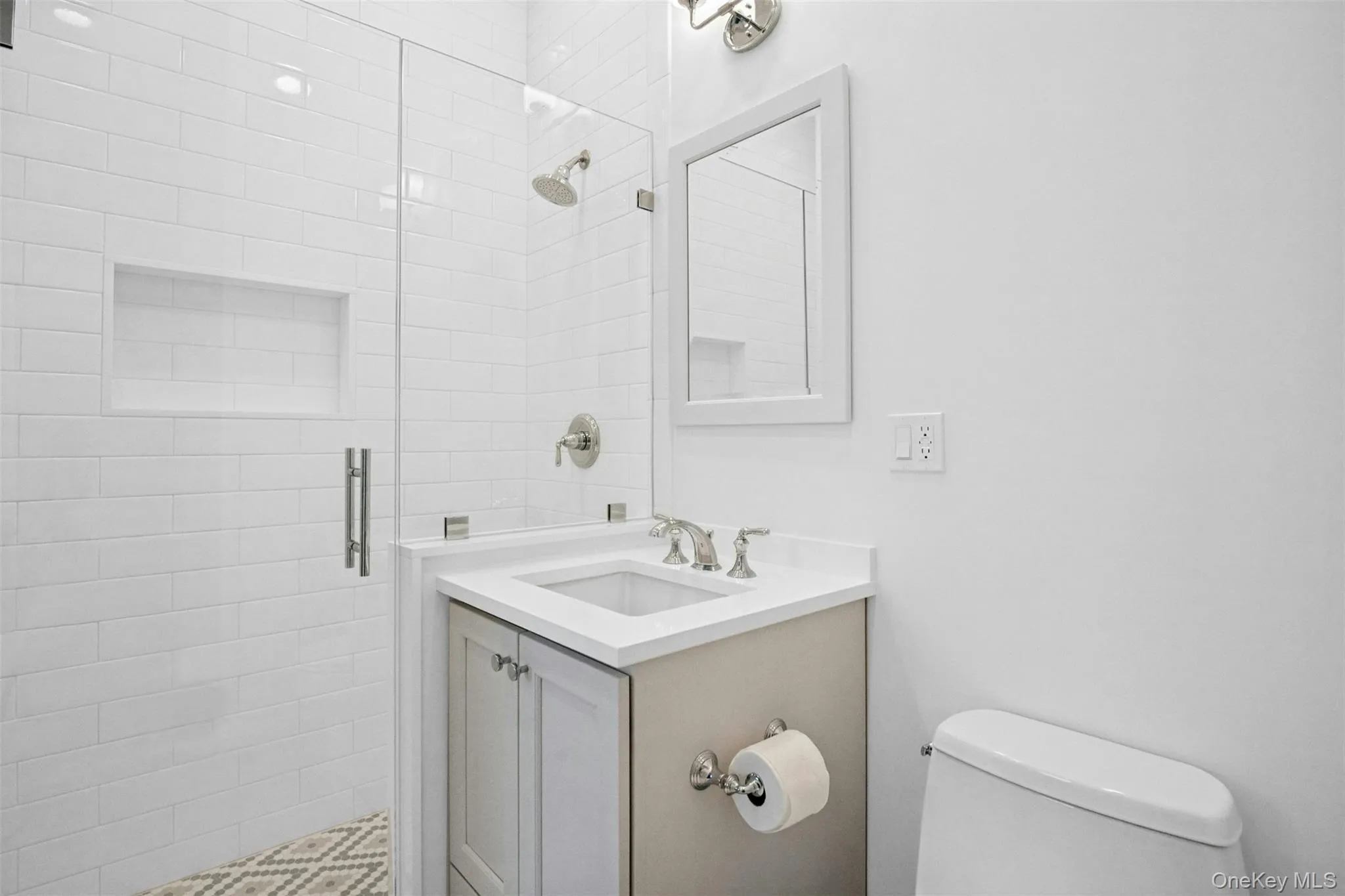 First floor bathroom ensuite with large bedroom First floor bathroom ensuite with large bedroom