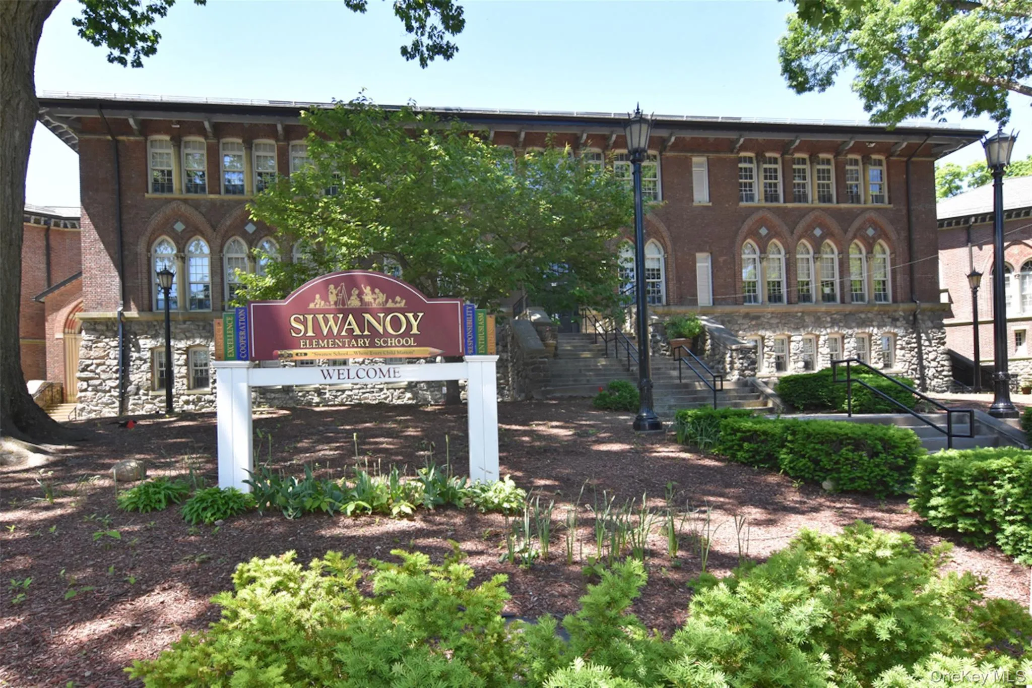 Siwanoy Elementary School Siwanoy Elementary School