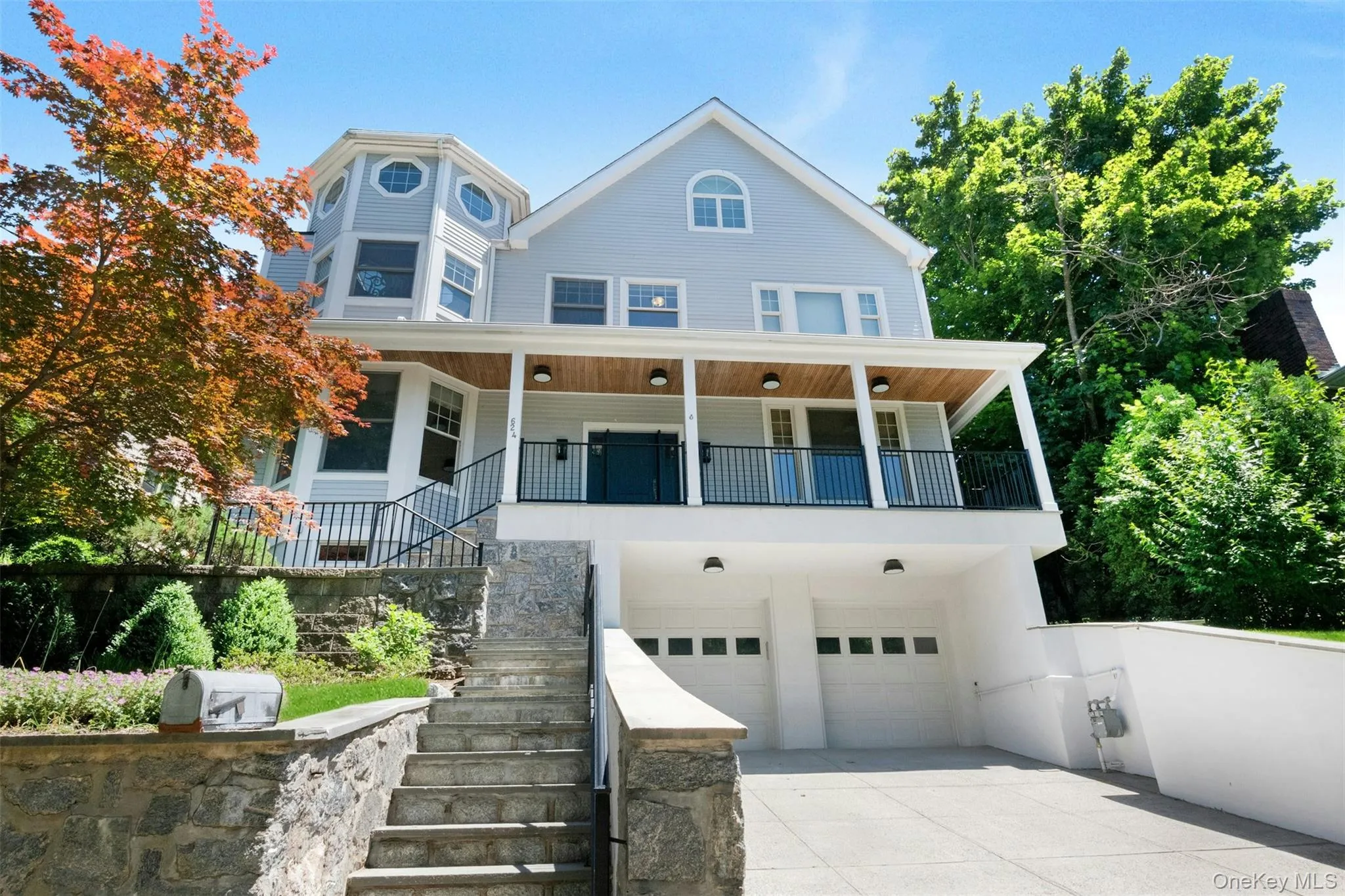 Unique newer construction Unique newer construction