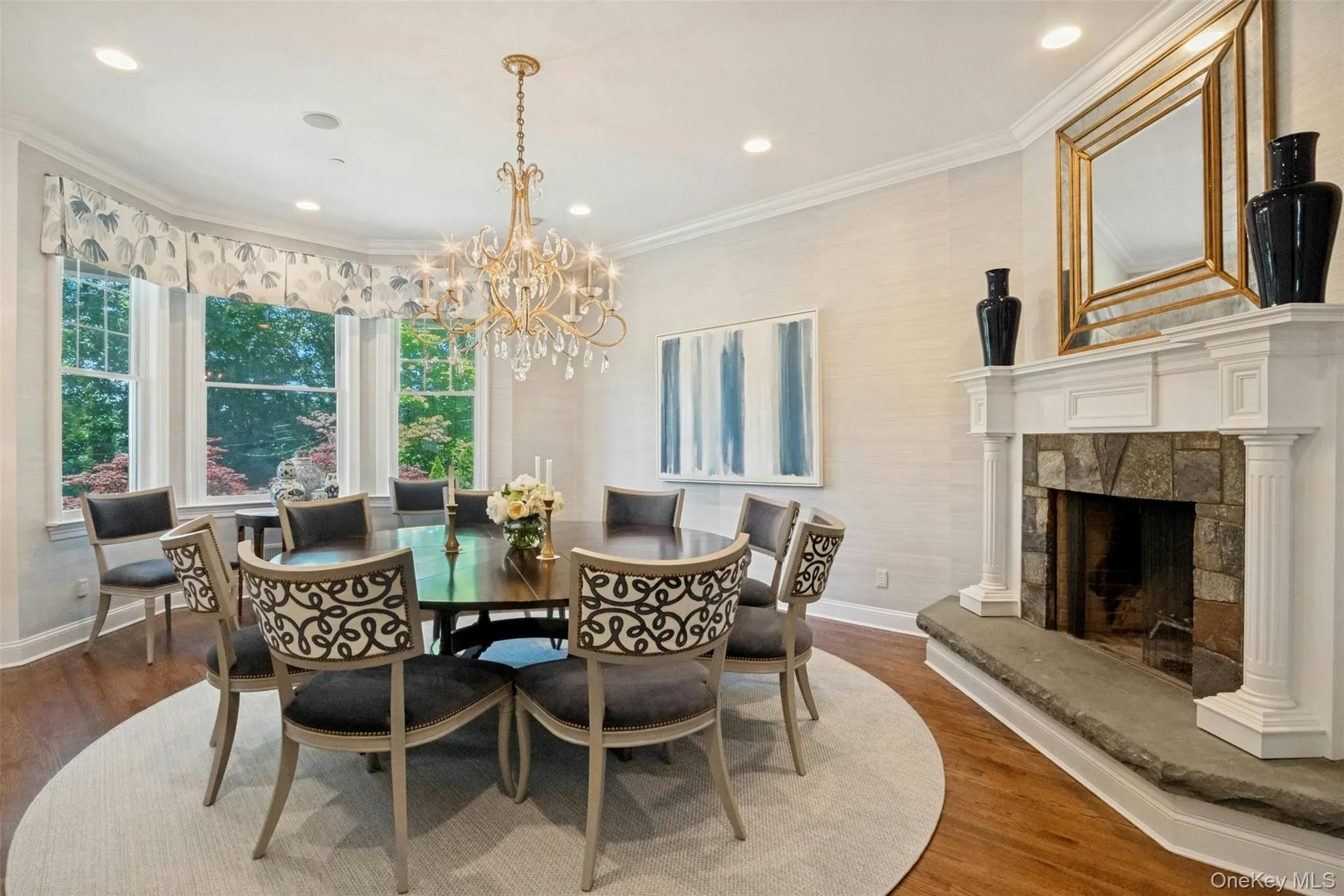 Magnificent dining room with fireplace Magnificent dining room with fireplace