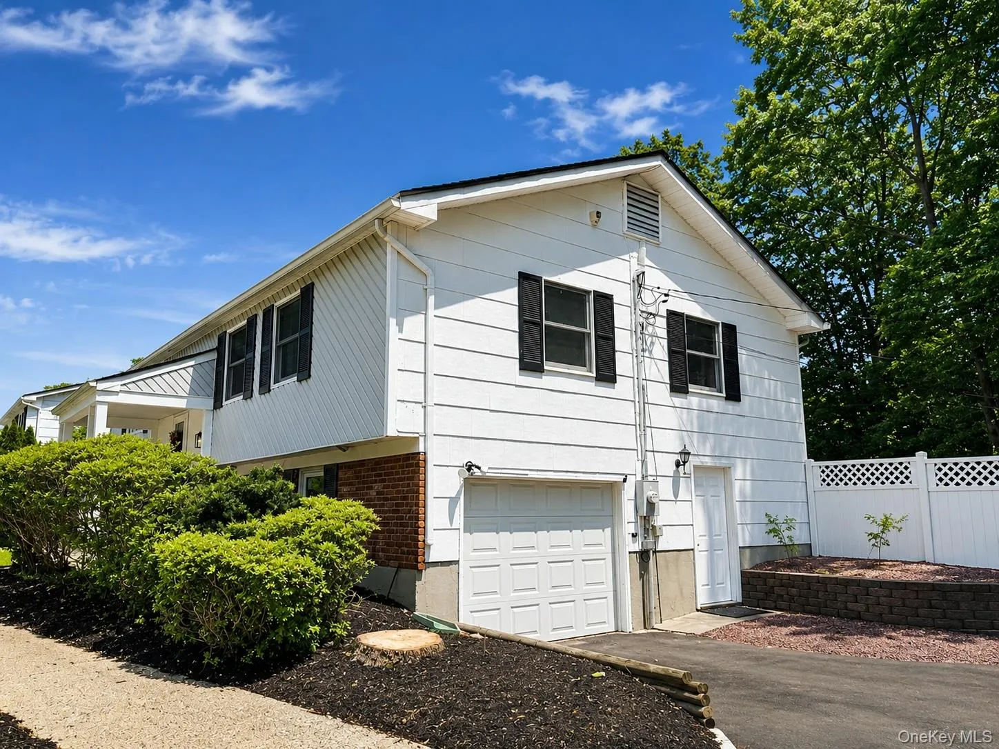 27 Wedgewood Drive, Brookhaven, NY, 5 Bedrooms Bedrooms, 10 Rooms Rooms,3 BathroomsBathrooms,Residential,For Rent,Wedgewood,0,1010462 27 Wedgewood Drive, Brookhaven, NY, 5 Bedrooms Bedrooms, 10 Rooms Rooms,3 BathroomsBathrooms,Residential,For Rent,Wedgewood,0,1010462