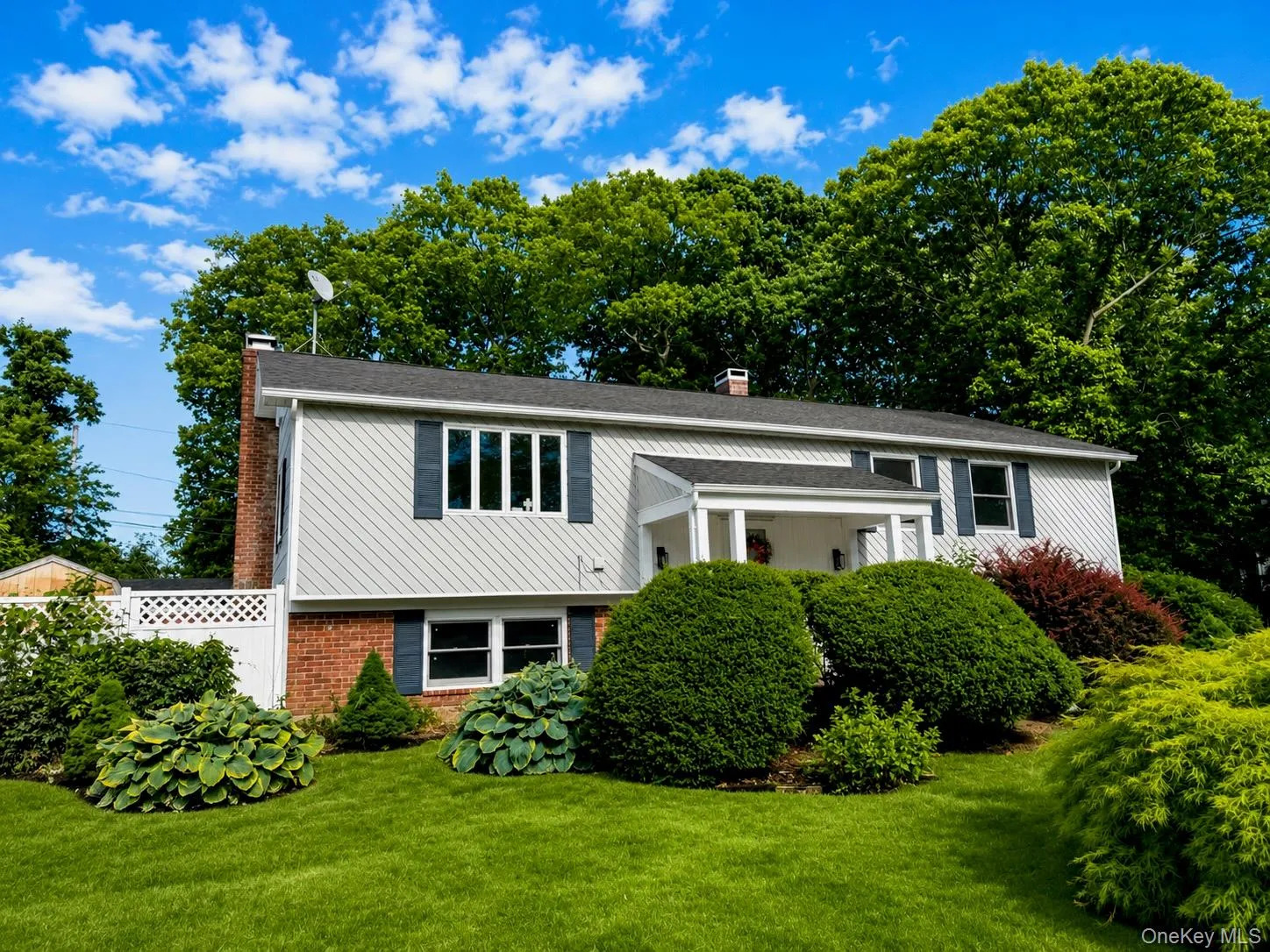 27 Wedgewood Drive, Brookhaven, NY, 5 Bedrooms Bedrooms, 10 Rooms Rooms,3 BathroomsBathrooms,Residential,For Rent,Wedgewood,0,1010462 27 Wedgewood Drive, Brookhaven, NY, 5 Bedrooms Bedrooms, 10 Rooms Rooms,3 BathroomsBathrooms,Residential,For Rent,Wedgewood,0,1010462