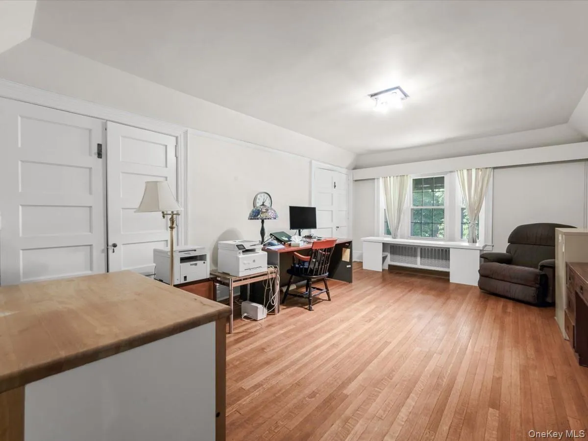 51 Crescent Road, North Hempstead, NY, 5 Bedrooms Bedrooms, 12 Rooms Rooms,4 BathroomsBathrooms,Residential,For Rent,Crescent,0,1010466 51 Crescent Road, North Hempstead, NY, 5 Bedrooms Bedrooms, 12 Rooms Rooms,4 BathroomsBathrooms,Residential,For Rent,Crescent,0,1010466