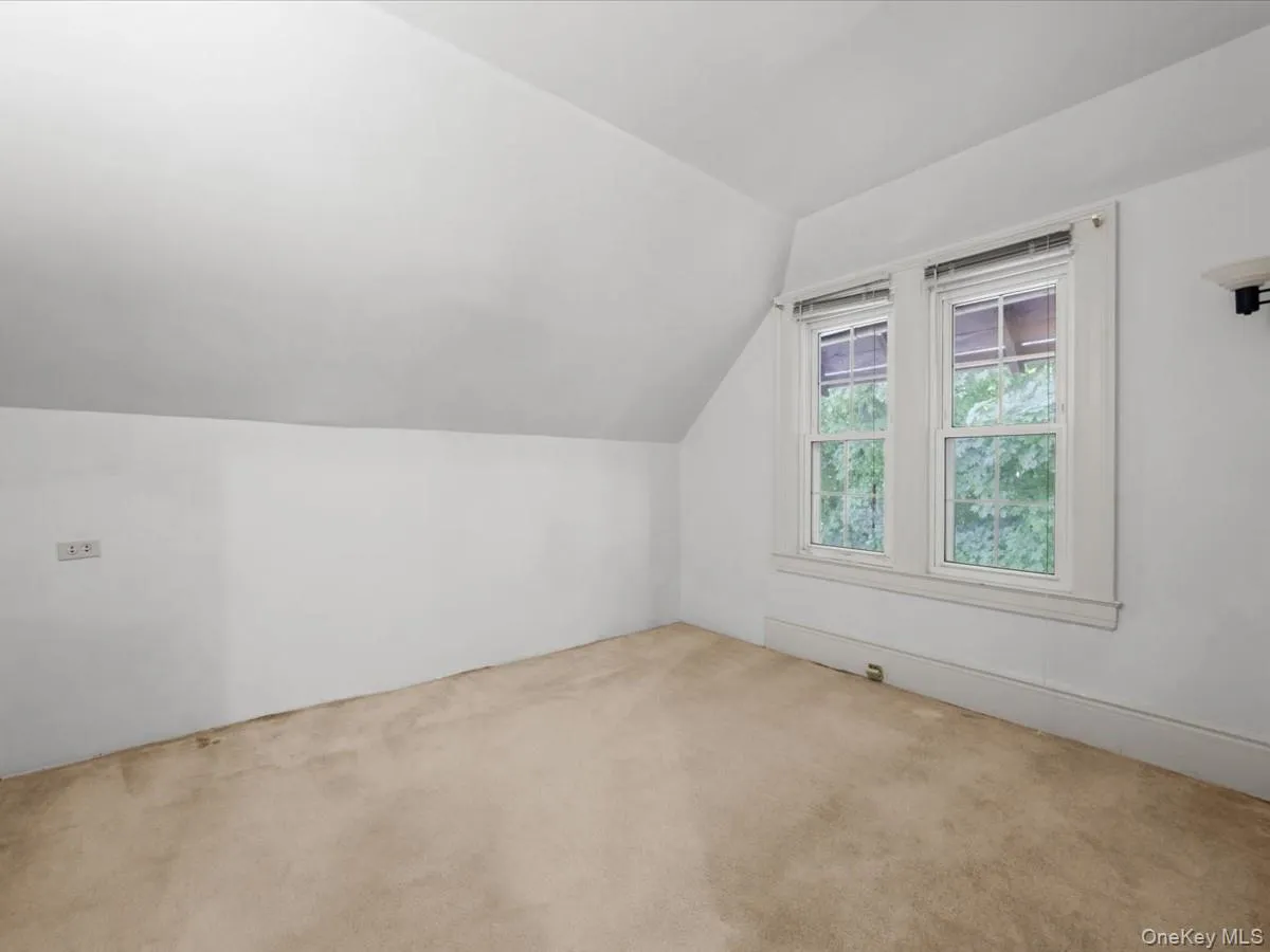51 Crescent Road, North Hempstead, NY, 5 Bedrooms Bedrooms, 12 Rooms Rooms,4 BathroomsBathrooms,Residential,For Rent,Crescent,0,1010466 51 Crescent Road, North Hempstead, NY, 5 Bedrooms Bedrooms, 12 Rooms Rooms,4 BathroomsBathrooms,Residential,For Rent,Crescent,0,1010466
