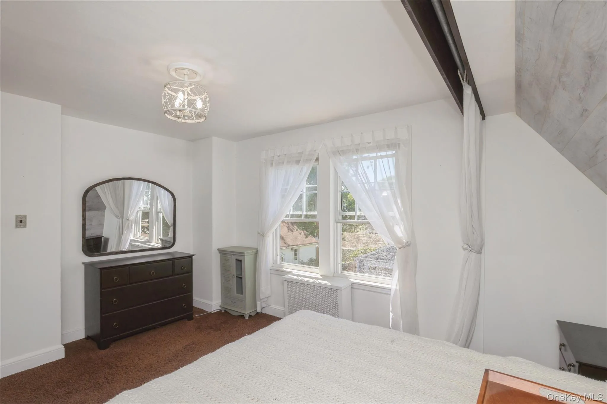 110 Yale Street, North Hempstead, NY, 3 Bedrooms Bedrooms, 6 Rooms Rooms,1 BathroomBathrooms,Residential,For Rent,Yale,0,1010467 110 Yale Street, North Hempstead, NY, 3 Bedrooms Bedrooms, 6 Rooms Rooms,1 BathroomBathrooms,Residential,For Rent,Yale,0,1010467