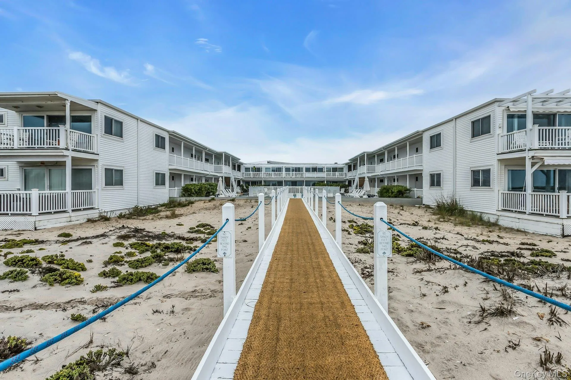 281 Dune Road, Southampton, NY, 1 Bedroom Bedrooms, 2 Rooms Rooms,1 BathroomBathrooms,Residential Lease,For Rent,Dune,0,1010471 281 Dune Road, Southampton, NY, 1 Bedroom Bedrooms, 2 Rooms Rooms,1 BathroomBathrooms,Residential Lease,For Rent,Dune,0,1010471
