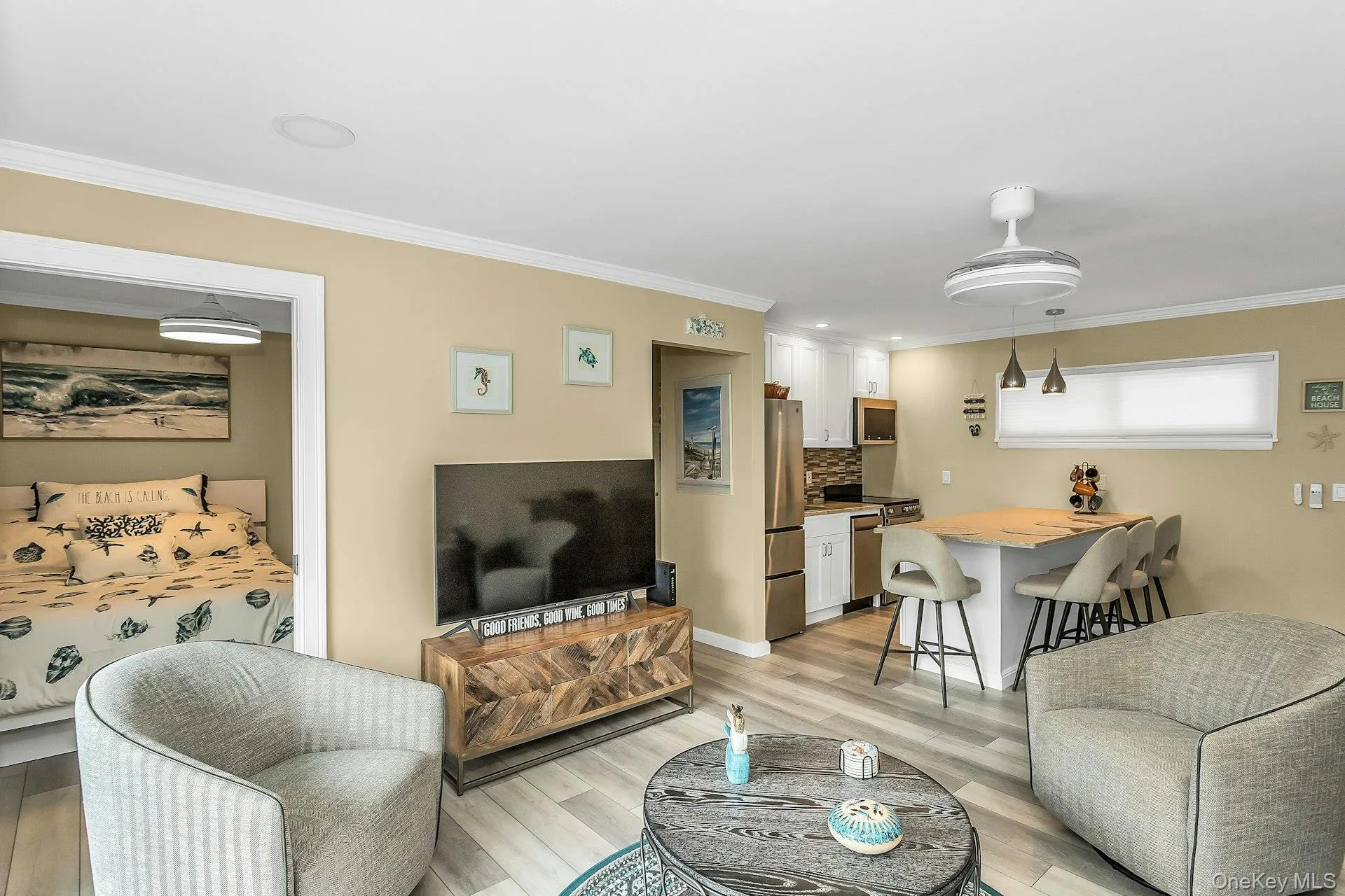 281 Dune Road, Southampton, NY, 1 Bedroom Bedrooms, 2 Rooms Rooms,1 BathroomBathrooms,Residential Lease,For Rent,Dune,0,1010471 281 Dune Road, Southampton, NY, 1 Bedroom Bedrooms, 2 Rooms Rooms,1 BathroomBathrooms,Residential Lease,For Rent,Dune,0,1010471