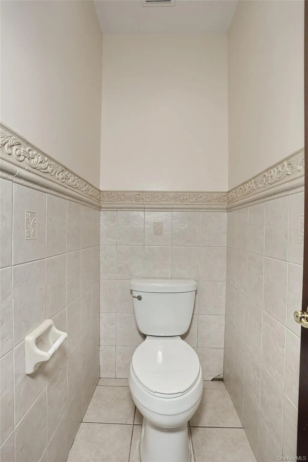11 Laura Place, Ramapo, NY, 7 Bedrooms Bedrooms, 14 Rooms Rooms,3 BathroomsBathrooms,Residential,For Rent,Laura,0,1010475 11 Laura Place, Ramapo, NY, 7 Bedrooms Bedrooms, 14 Rooms Rooms,3 BathroomsBathrooms,Residential,For Rent,Laura,0,1010475