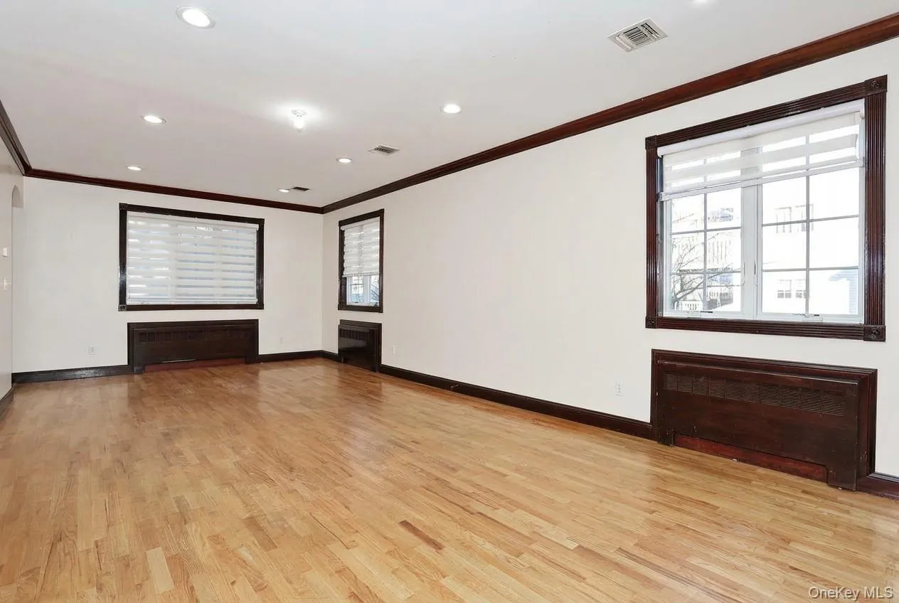11 Laura Place, Ramapo, NY, 7 Bedrooms Bedrooms, 14 Rooms Rooms,3 BathroomsBathrooms,Residential,For Rent,Laura,0,1010475 11 Laura Place, Ramapo, NY, 7 Bedrooms Bedrooms, 14 Rooms Rooms,3 BathroomsBathrooms,Residential,For Rent,Laura,0,1010475