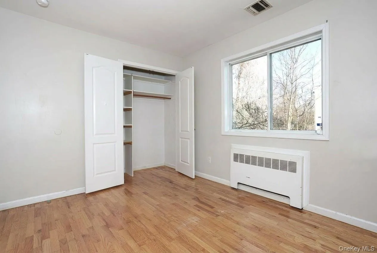 11 Laura Place, Ramapo, NY, 7 Bedrooms Bedrooms, 14 Rooms Rooms,3 BathroomsBathrooms,Residential,For Rent,Laura,0,1010475 11 Laura Place, Ramapo, NY, 7 Bedrooms Bedrooms, 14 Rooms Rooms,3 BathroomsBathrooms,Residential,For Rent,Laura,0,1010475