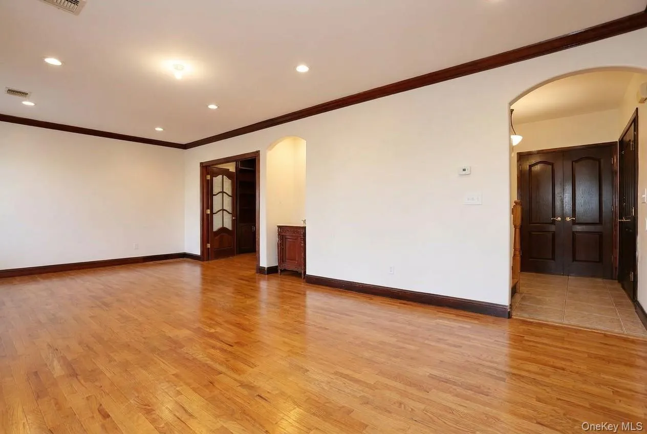 11 Laura Place, Ramapo, NY, 7 Bedrooms Bedrooms, 14 Rooms Rooms,3 BathroomsBathrooms,Residential,For Rent,Laura,0,1010475 11 Laura Place, Ramapo, NY, 7 Bedrooms Bedrooms, 14 Rooms Rooms,3 BathroomsBathrooms,Residential,For Rent,Laura,0,1010475