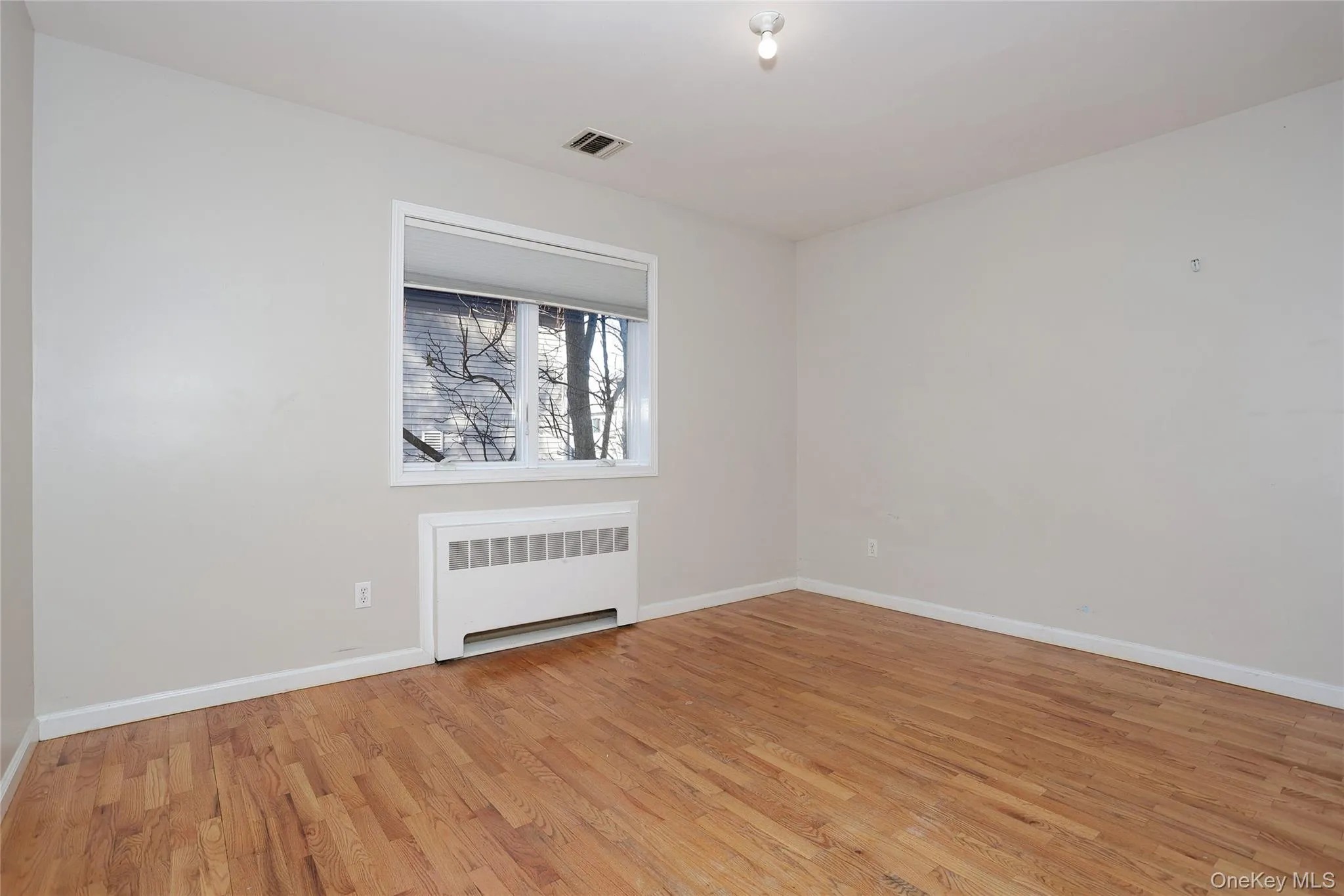 11 Laura Place, Ramapo, NY, 7 Bedrooms Bedrooms, 14 Rooms Rooms,3 BathroomsBathrooms,Residential,For Rent,Laura,0,1010475 11 Laura Place, Ramapo, NY, 7 Bedrooms Bedrooms, 14 Rooms Rooms,3 BathroomsBathrooms,Residential,For Rent,Laura,0,1010475