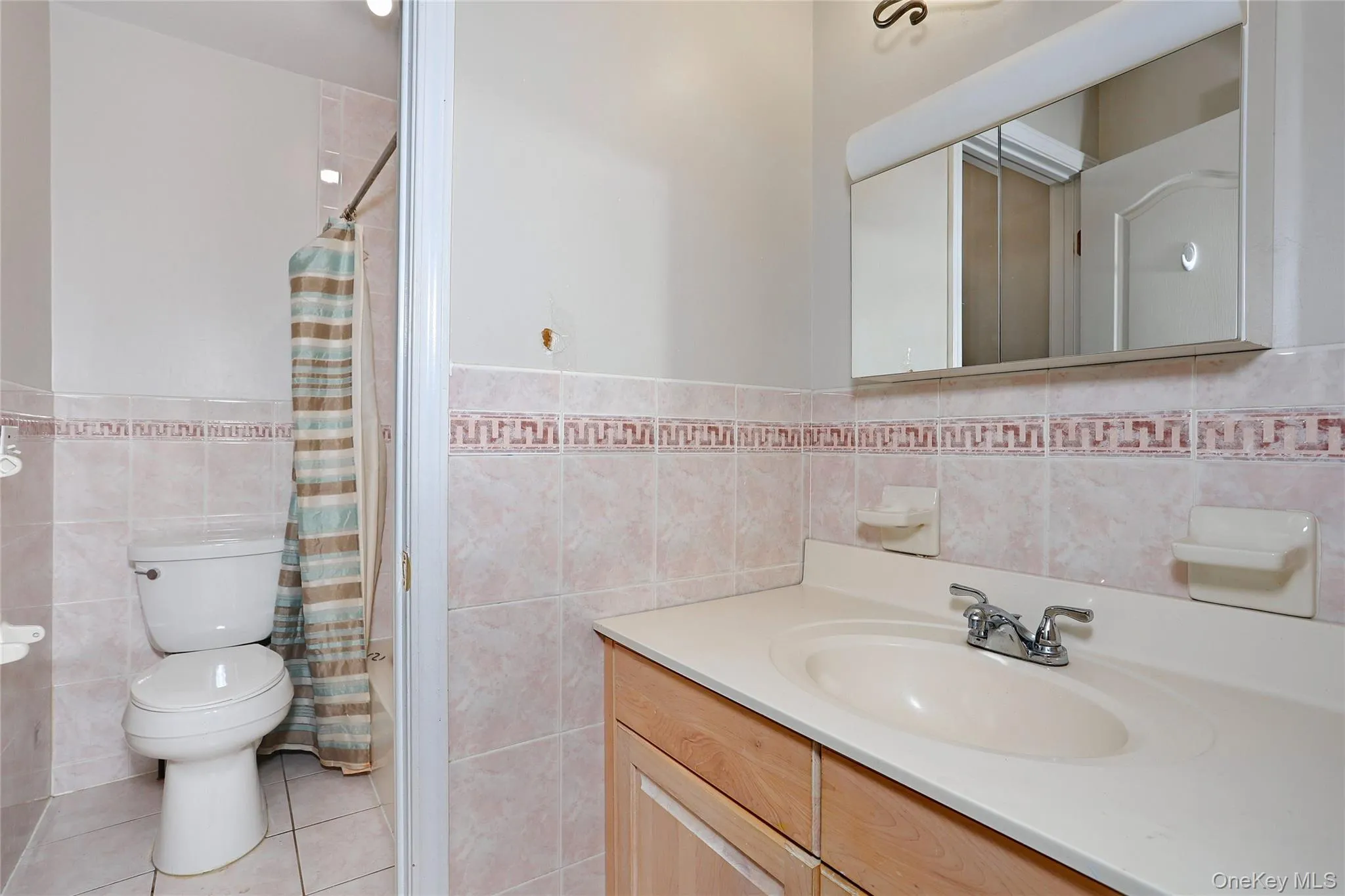 11 Laura Place, Ramapo, NY, 7 Bedrooms Bedrooms, 14 Rooms Rooms,3 BathroomsBathrooms,Residential,For Rent,Laura,0,1010475 11 Laura Place, Ramapo, NY, 7 Bedrooms Bedrooms, 14 Rooms Rooms,3 BathroomsBathrooms,Residential,For Rent,Laura,0,1010475
