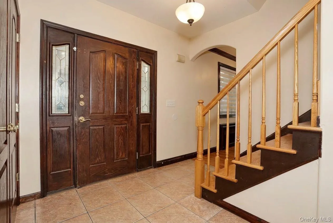 11 Laura Place, Ramapo, NY, 7 Bedrooms Bedrooms, 14 Rooms Rooms,3 BathroomsBathrooms,Residential,For Rent,Laura,0,1010475 11 Laura Place, Ramapo, NY, 7 Bedrooms Bedrooms, 14 Rooms Rooms,3 BathroomsBathrooms,Residential,For Rent,Laura,0,1010475
