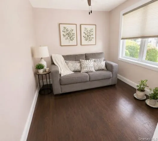 2 Comet Road, Brookhaven, NY, 3 Bedrooms Bedrooms, 8 Rooms Rooms,1 BathroomBathrooms,Residential,For Rent,Comet,0,1010480 2 Comet Road, Brookhaven, NY, 3 Bedrooms Bedrooms, 8 Rooms Rooms,1 BathroomBathrooms,Residential,For Rent,Comet,0,1010480