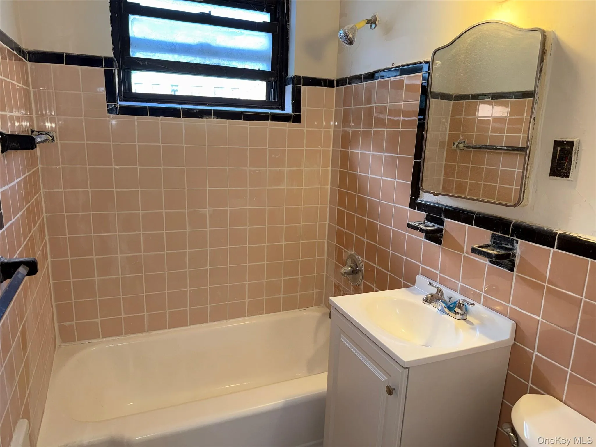 21 Lawrence Drive, Greenburgh, NY, 2 Bedrooms Bedrooms, 5 Rooms Rooms,1 BathroomBathrooms,Residential,For Rent,Lawrence,0,1010485 21 Lawrence Drive, Greenburgh, NY, 2 Bedrooms Bedrooms, 5 Rooms Rooms,1 BathroomBathrooms,Residential,For Rent,Lawrence,0,1010485