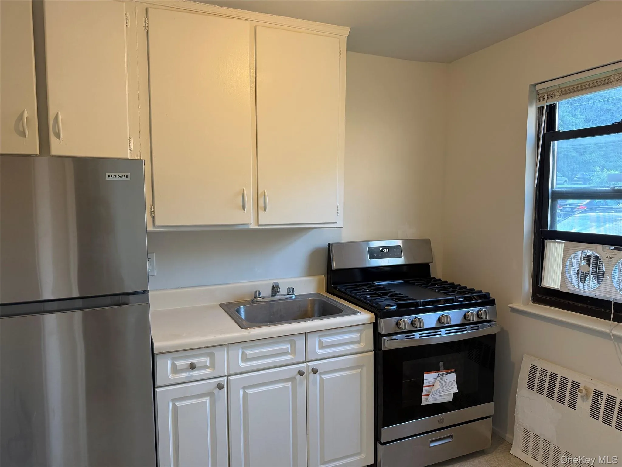 21 Lawrence Drive, Greenburgh, NY, 2 Bedrooms Bedrooms, 5 Rooms Rooms,1 BathroomBathrooms,Residential,For Rent,Lawrence,0,1010485 21 Lawrence Drive, Greenburgh, NY, 2 Bedrooms Bedrooms, 5 Rooms Rooms,1 BathroomBathrooms,Residential,For Rent,Lawrence,0,1010485
