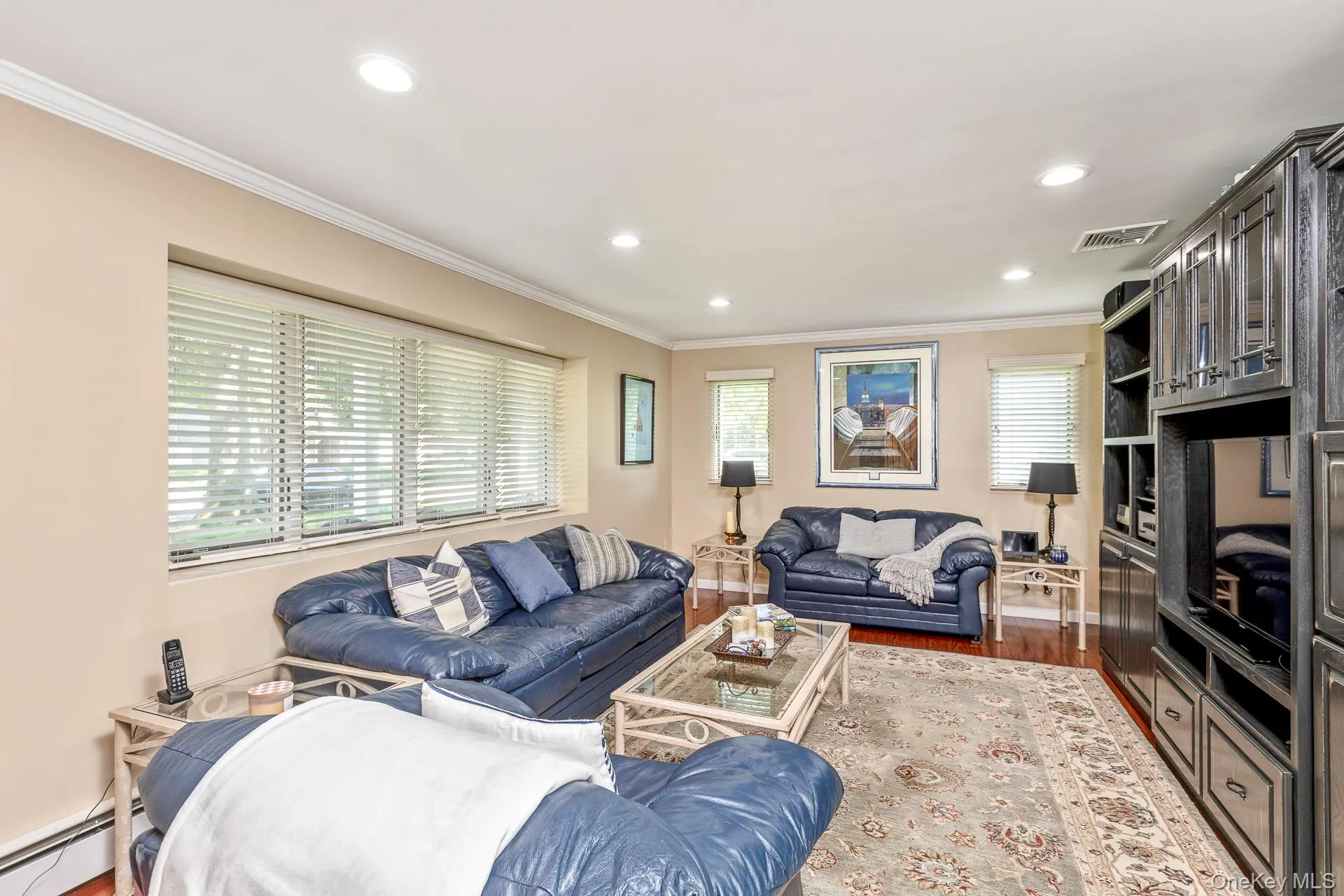 16 Redwood Lane, Brookhaven, NY, 3 Bedrooms Bedrooms, 7 Rooms Rooms,2 BathroomsBathrooms,Residential,For Rent,Redwood,0,1010492 16 Redwood Lane, Brookhaven, NY, 3 Bedrooms Bedrooms, 7 Rooms Rooms,2 BathroomsBathrooms,Residential,For Rent,Redwood,0,1010492