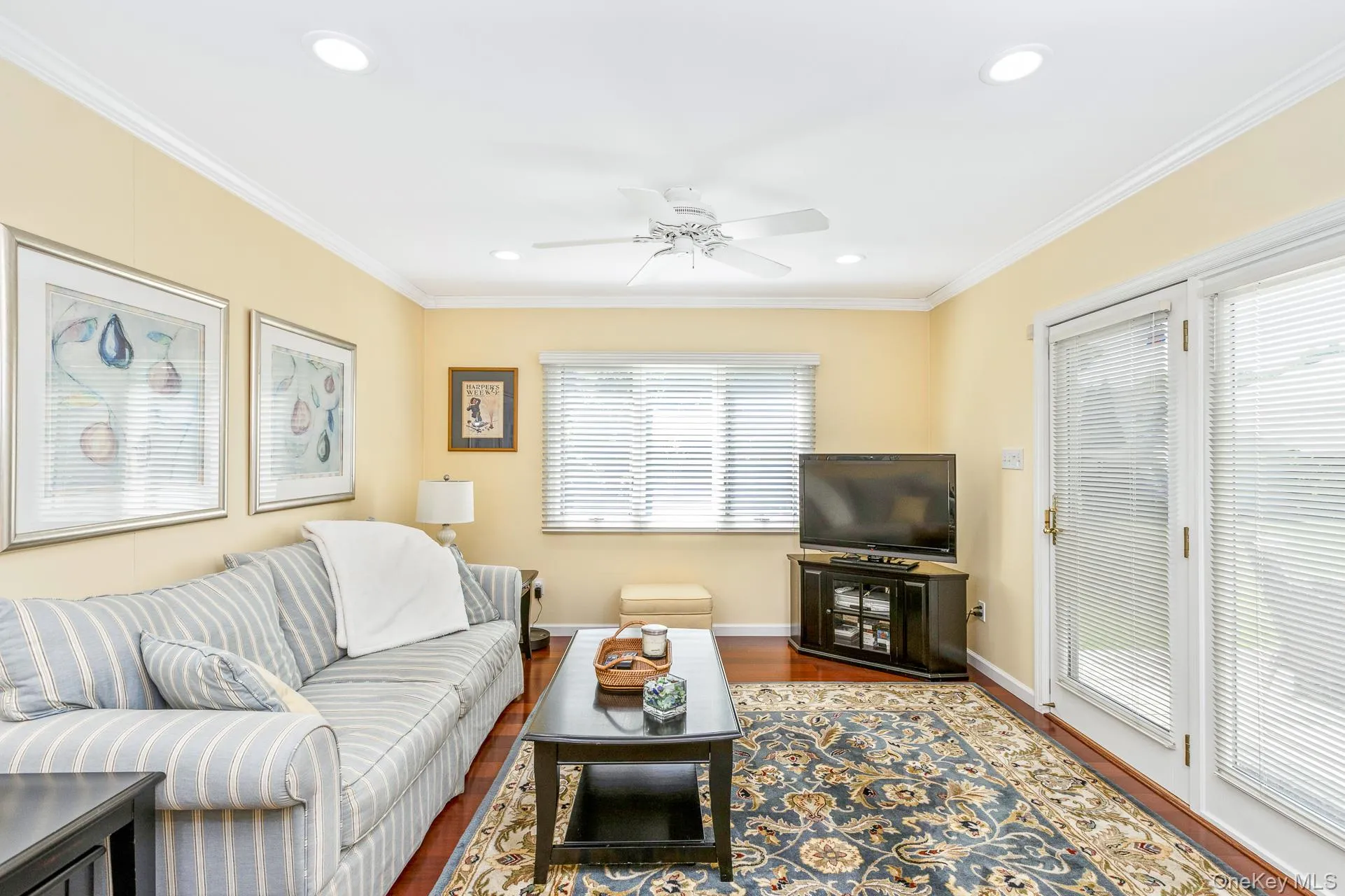 16 Redwood Lane, Brookhaven, NY, 3 Bedrooms Bedrooms, 7 Rooms Rooms,2 BathroomsBathrooms,Residential,For Rent,Redwood,0,1010492 16 Redwood Lane, Brookhaven, NY, 3 Bedrooms Bedrooms, 7 Rooms Rooms,2 BathroomsBathrooms,Residential,For Rent,Redwood,0,1010492