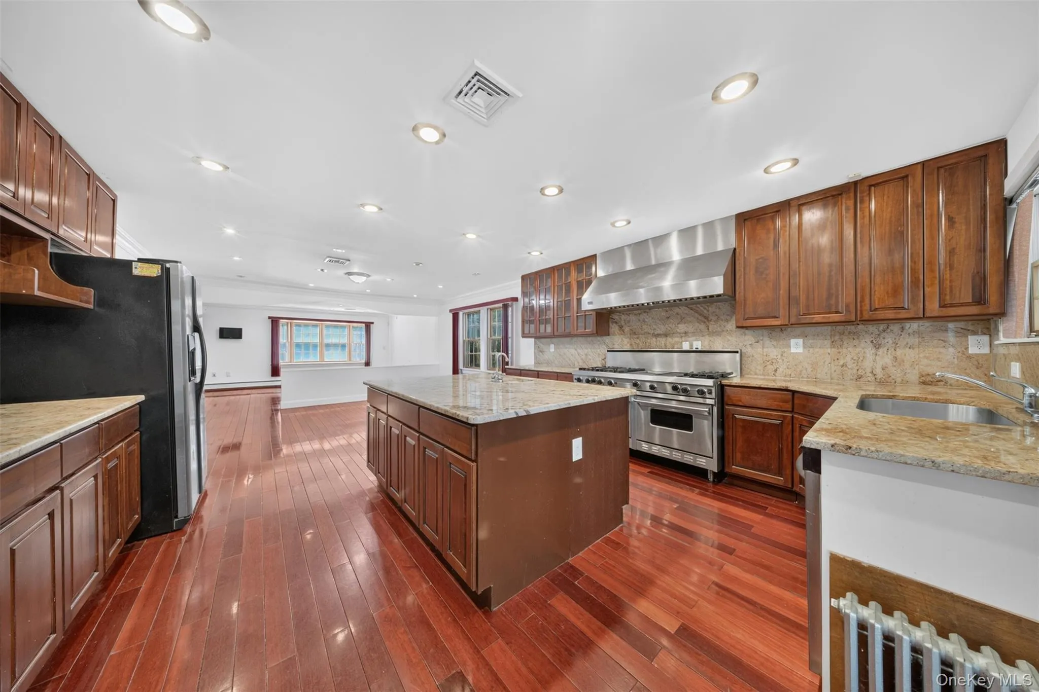 45 Yennicock Avenue, North Hempstead, NY, 4 Bedrooms Bedrooms, 8 Rooms Rooms,3 BathroomsBathrooms,Residential,For Rent,Yennicock,0,1010494 45 Yennicock Avenue, North Hempstead, NY, 4 Bedrooms Bedrooms, 8 Rooms Rooms,3 BathroomsBathrooms,Residential,For Rent,Yennicock,0,1010494