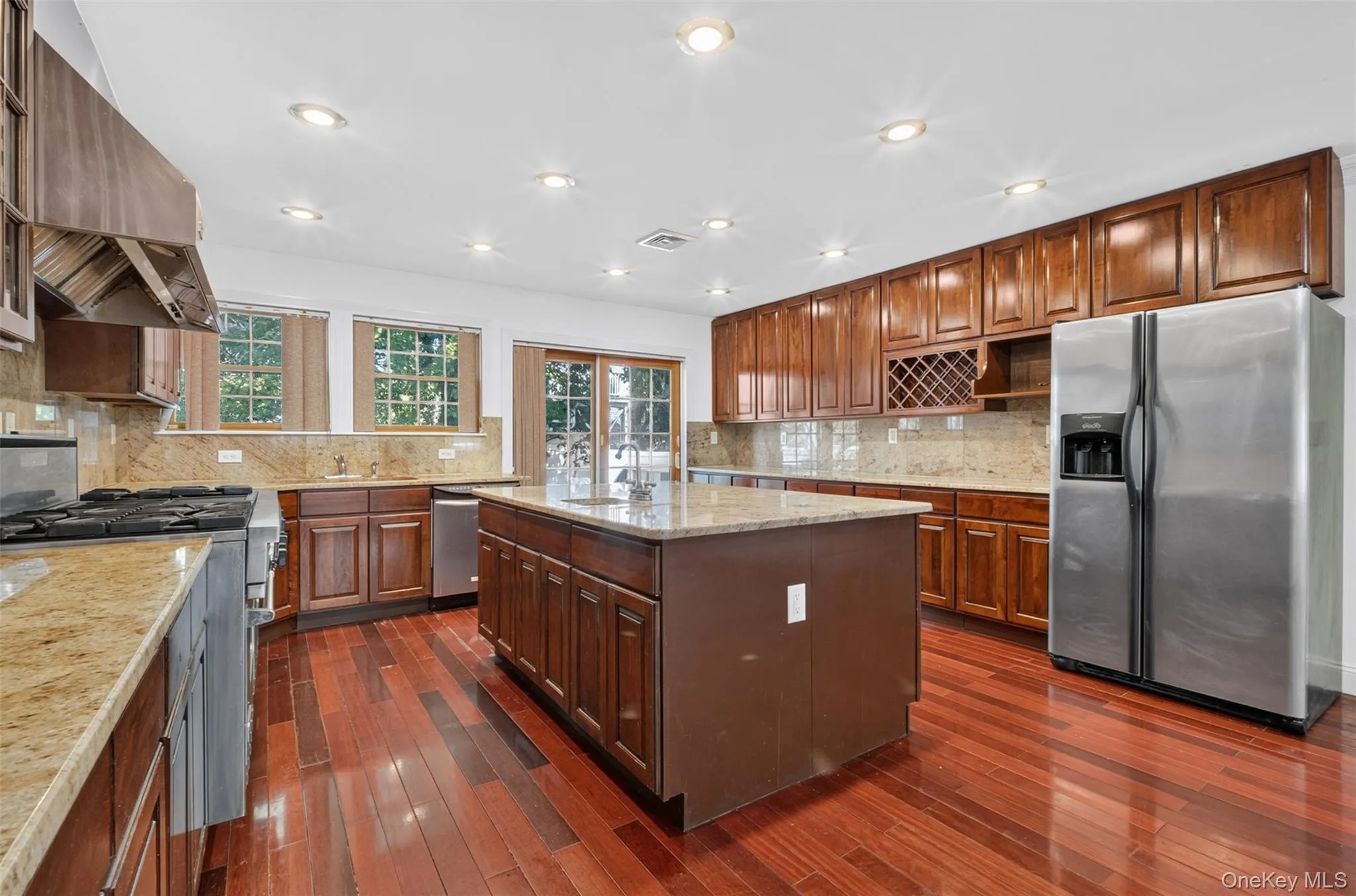 45 Yennicock Avenue, North Hempstead, NY, 4 Bedrooms Bedrooms, 8 Rooms Rooms,3 BathroomsBathrooms,Residential,For Rent,Yennicock,0,1010494 45 Yennicock Avenue, North Hempstead, NY, 4 Bedrooms Bedrooms, 8 Rooms Rooms,3 BathroomsBathrooms,Residential,For Rent,Yennicock,0,1010494