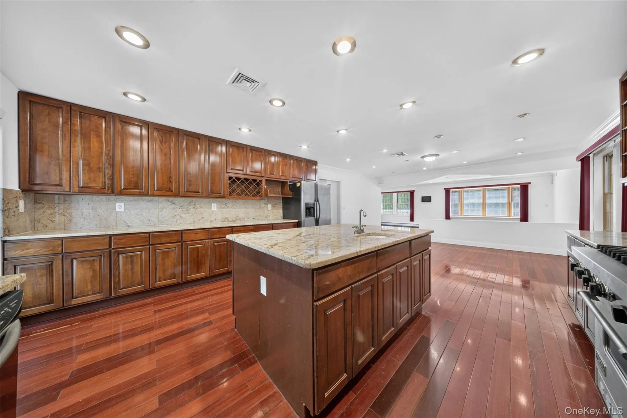 45 Yennicock Avenue, North Hempstead, NY, 4 Bedrooms Bedrooms, 8 Rooms Rooms,3 BathroomsBathrooms,Residential,For Rent,Yennicock,0,1010494 45 Yennicock Avenue, North Hempstead, NY, 4 Bedrooms Bedrooms, 8 Rooms Rooms,3 BathroomsBathrooms,Residential,For Rent,Yennicock,0,1010494
