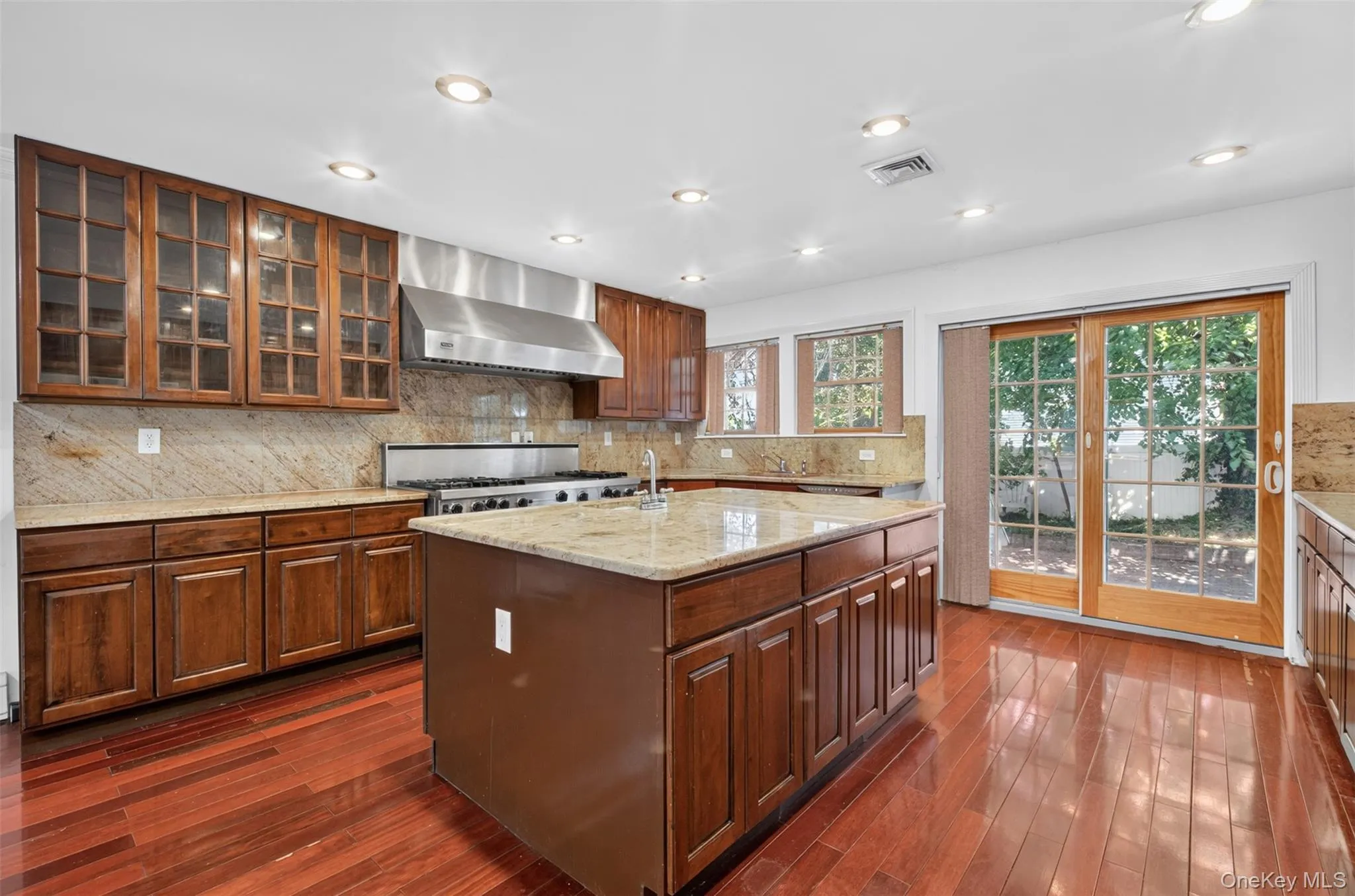 45 Yennicock Avenue, North Hempstead, NY, 4 Bedrooms Bedrooms, 8 Rooms Rooms,3 BathroomsBathrooms,Residential,For Rent,Yennicock,0,1010494 45 Yennicock Avenue, North Hempstead, NY, 4 Bedrooms Bedrooms, 8 Rooms Rooms,3 BathroomsBathrooms,Residential,For Rent,Yennicock,0,1010494