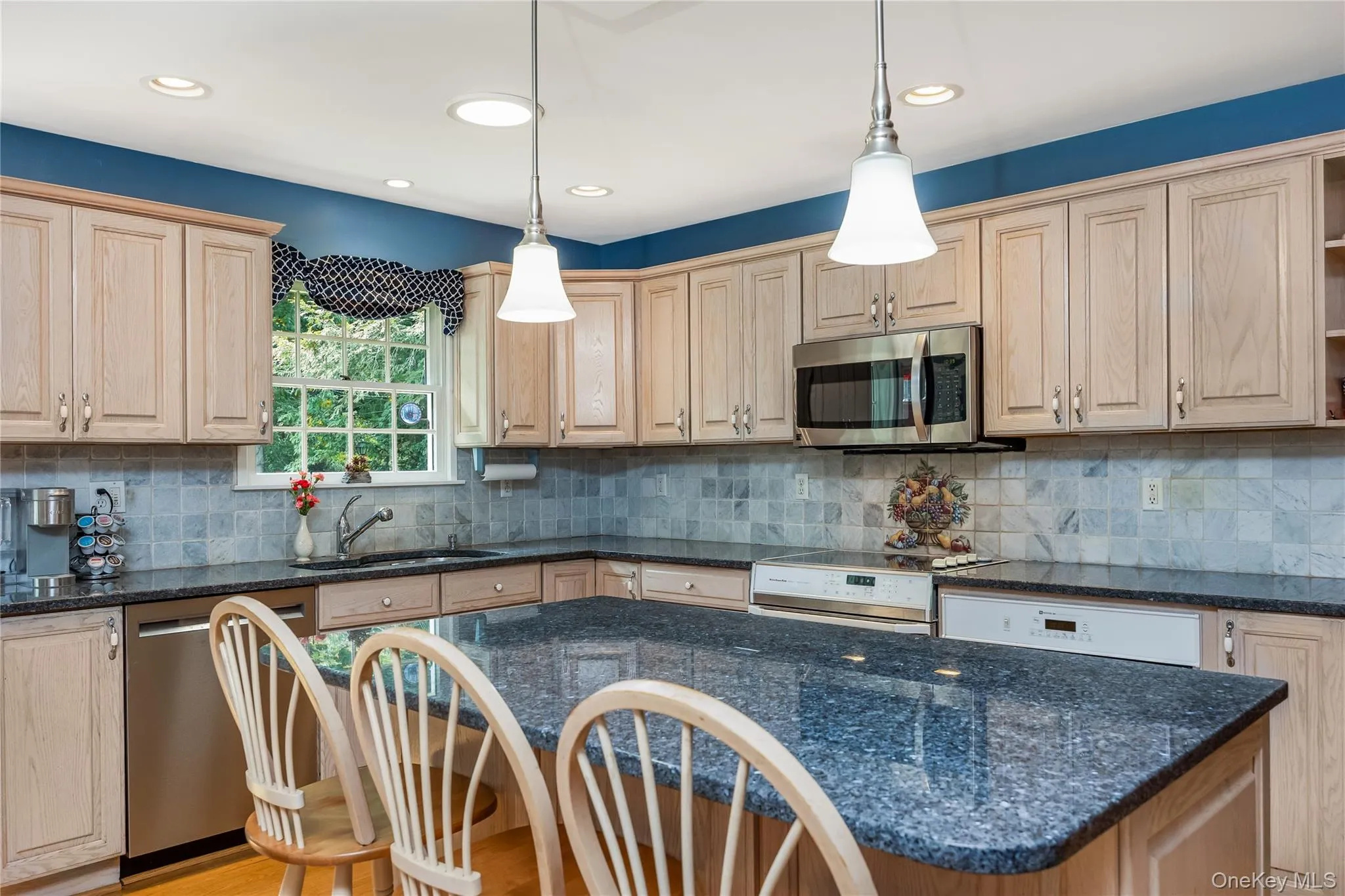 28 Cygnet Drive, Smithtown, NY, 5 Bedrooms Bedrooms, 10 Rooms Rooms,2 BathroomsBathrooms,Residential,For Rent,Cygnet,0,1010498 28 Cygnet Drive, Smithtown, NY, 5 Bedrooms Bedrooms, 10 Rooms Rooms,2 BathroomsBathrooms,Residential,For Rent,Cygnet,0,1010498