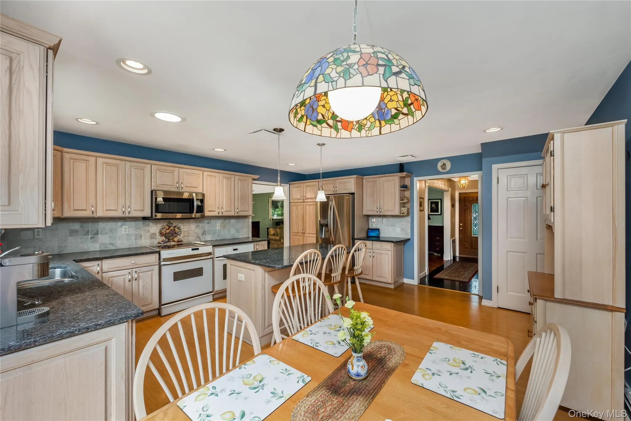 28 Cygnet Drive, Smithtown, NY, 5 Bedrooms Bedrooms, 10 Rooms Rooms,2 BathroomsBathrooms,Residential,For Rent,Cygnet,0,1010498 28 Cygnet Drive, Smithtown, NY, 5 Bedrooms Bedrooms, 10 Rooms Rooms,2 BathroomsBathrooms,Residential,For Rent,Cygnet,0,1010498