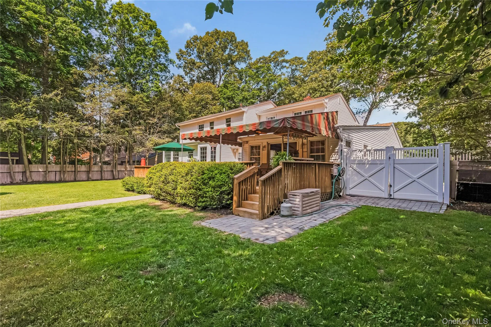 28 Cygnet Drive, Smithtown, NY, 5 Bedrooms Bedrooms, 10 Rooms Rooms,2 BathroomsBathrooms,Residential,For Rent,Cygnet,0,1010498 28 Cygnet Drive, Smithtown, NY, 5 Bedrooms Bedrooms, 10 Rooms Rooms,2 BathroomsBathrooms,Residential,For Rent,Cygnet,0,1010498